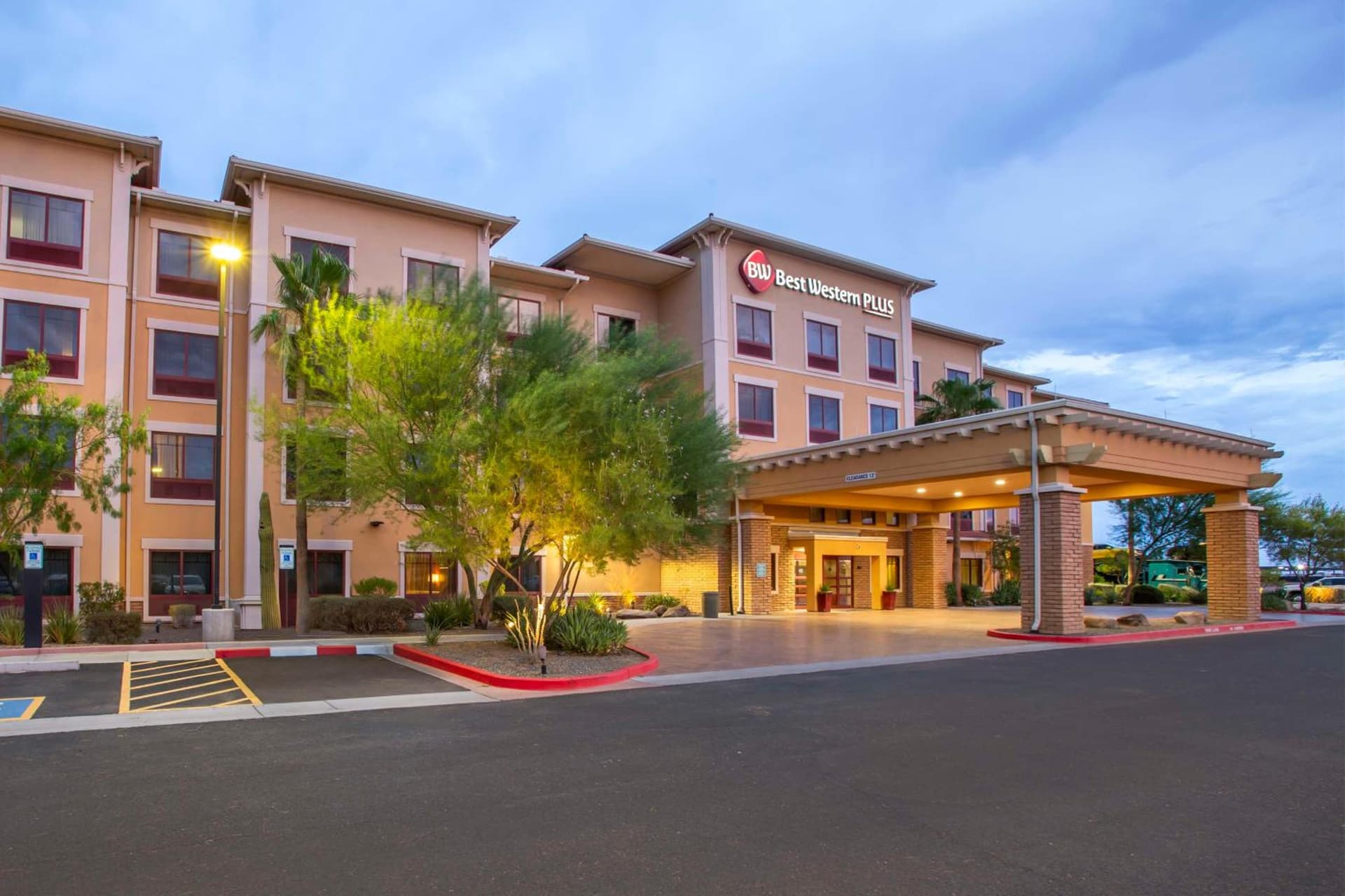 Best Western Plus Chandler Hotel & Suites gallery photo in Chandler, AZ — image 42