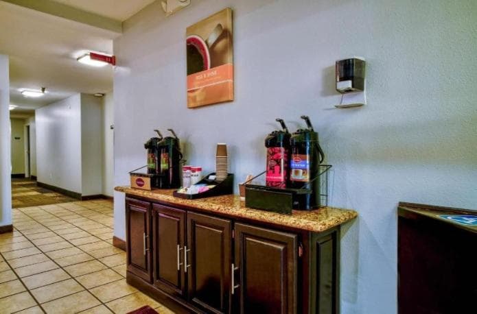 Studio 6 Suites Hesperia CA West Main Street I 15 gallery photo in Hesperia, CA — image 17