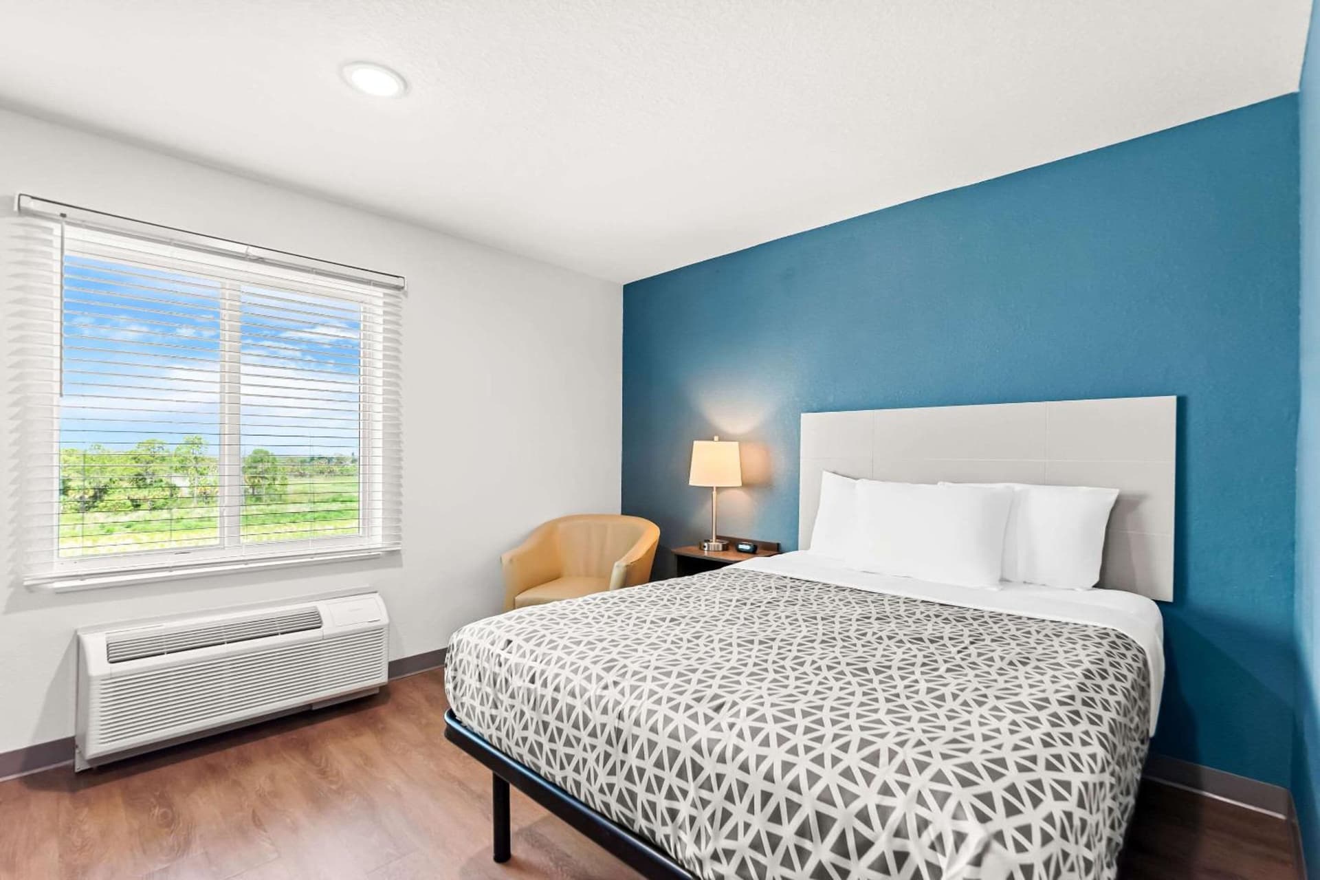WoodSpring Suites Hudson Port Richey gallery photo in Hudson, FL — image 6