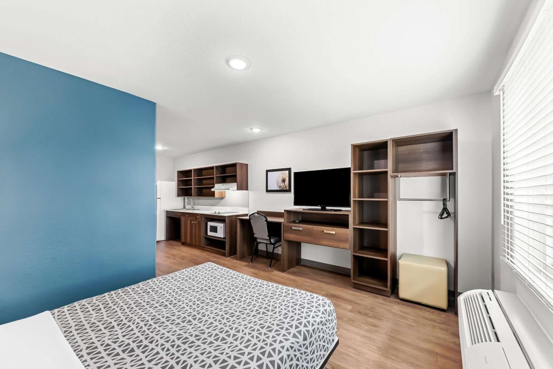 WoodSpring Suites Hudson Port Richey gallery photo in Hudson, FL — image 11