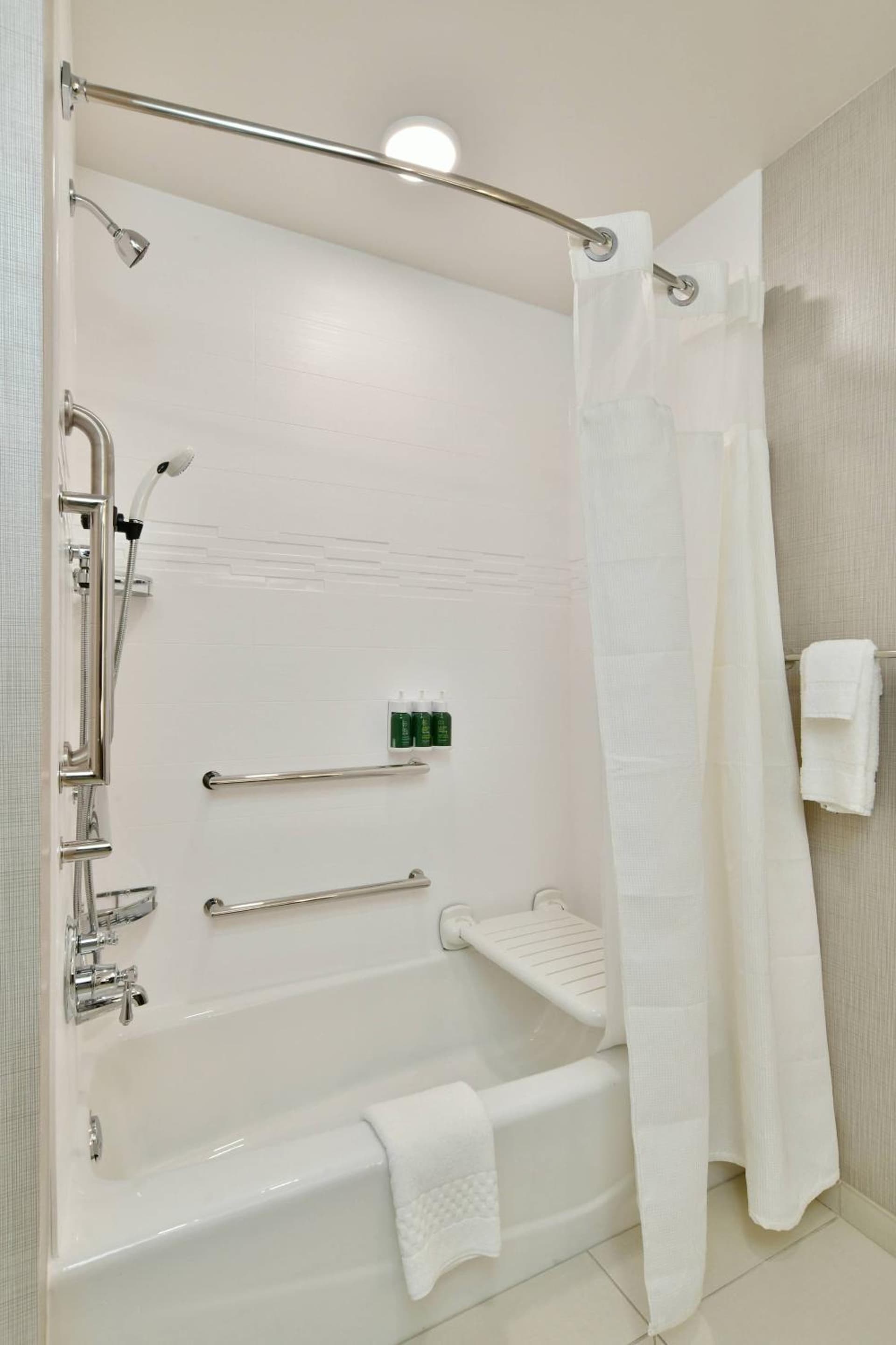 Residence Inn by Marriott Eau Claire gallery photo in Eau Claire, WI — image 43