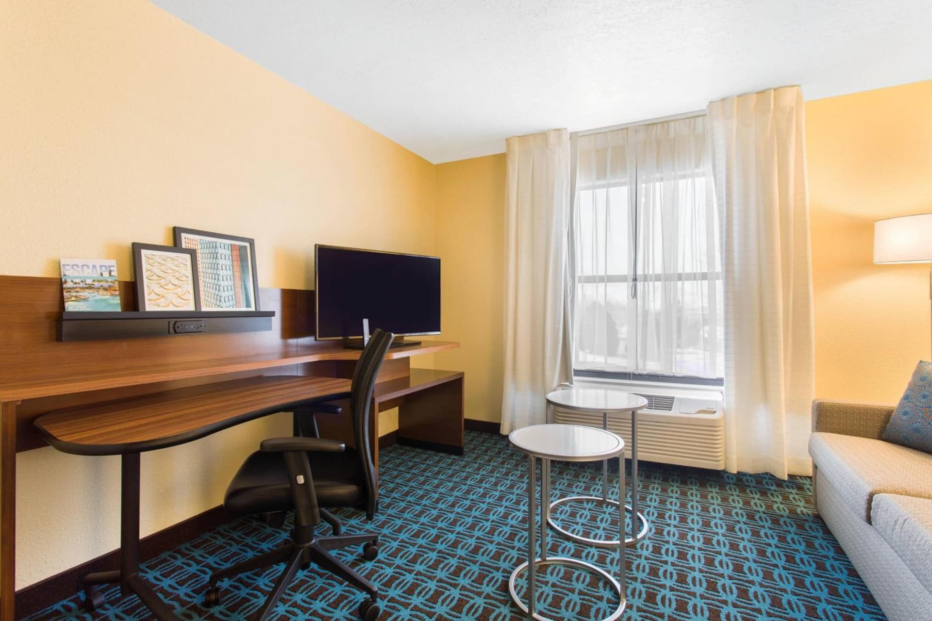 Fairfield Inn & Suites by Marriott Santa Fe interior in Santa Fe, NM — gallery photo 2