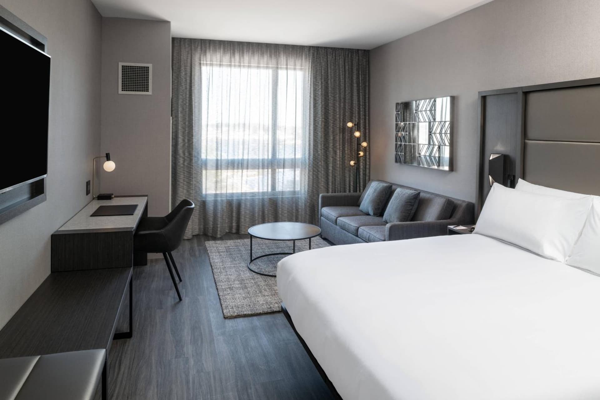 AC Hotel by Marriott Portsmouth Downtown/Waterfront gallery photo in Portsmouth, NH — image 50