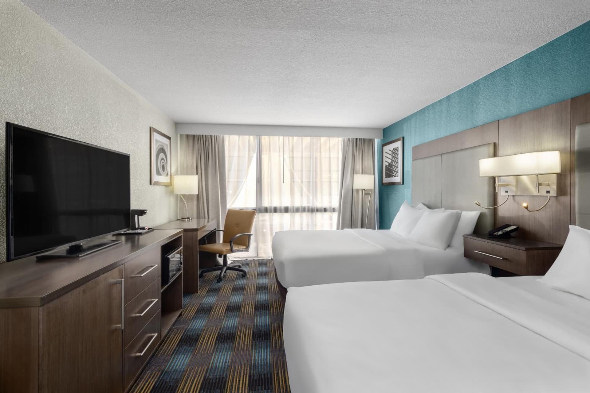 Wingate by Wyndham Kansas City interior in Kansas City, MO — gallery photo 2