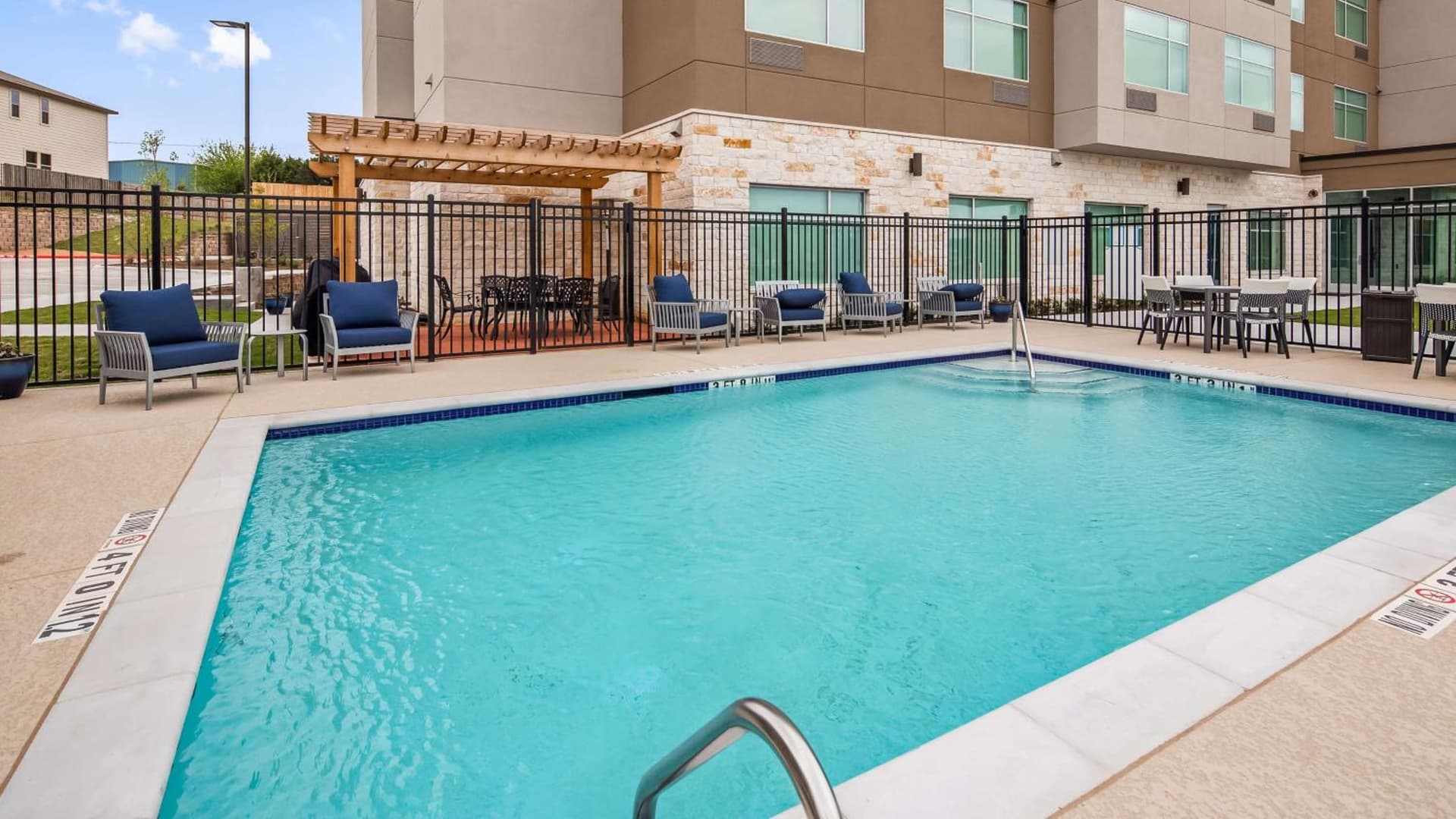 Wingate by Wyndham Austin North - Round Rock property views in Austin, TX — gallery photo 3