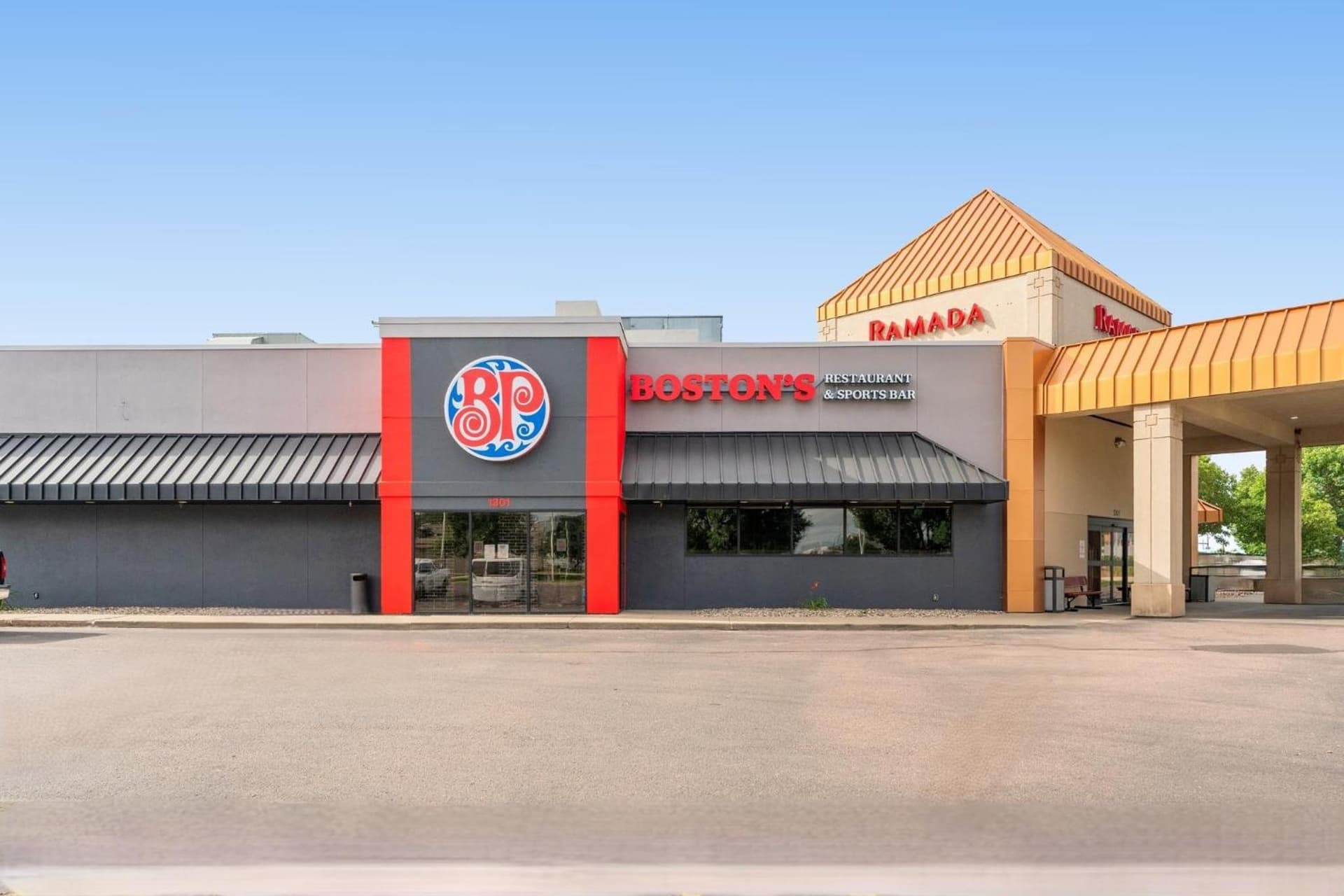 Ramada by Wyndham Sioux Falls Airport - Waterpark Resort & Event Center gallery photo in Sioux Falls, SD — image 13