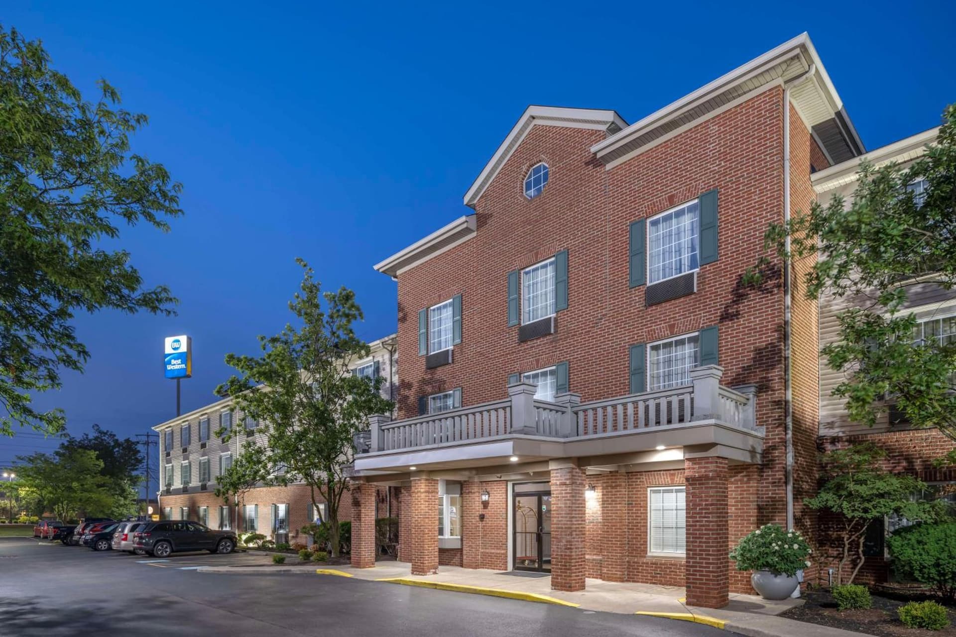 Best Western Mason Inn featured exterior or lobby in Mason, OH — similar hotel