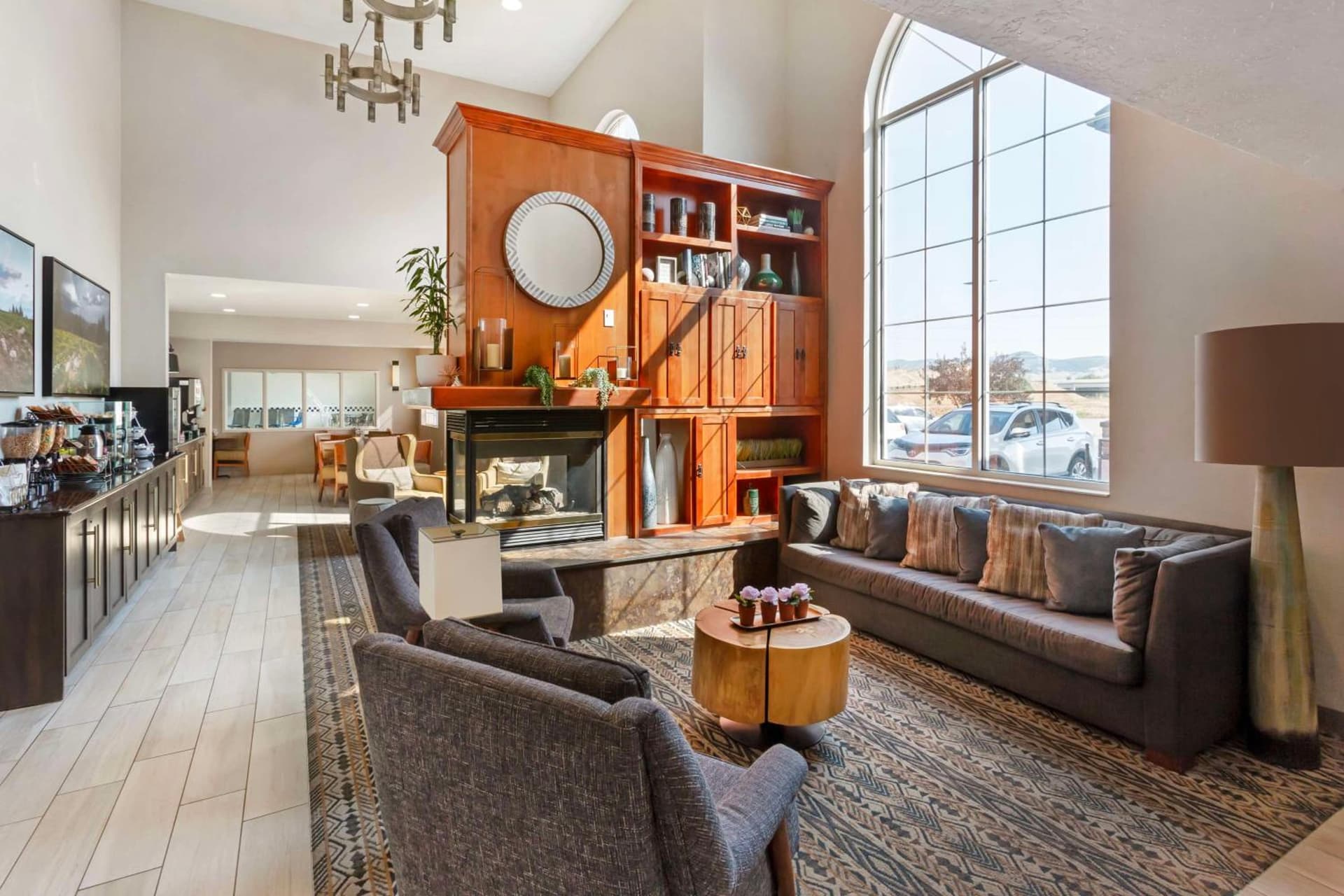 Best Western Holiday Hills interior in Coalville, UT — gallery photo 2