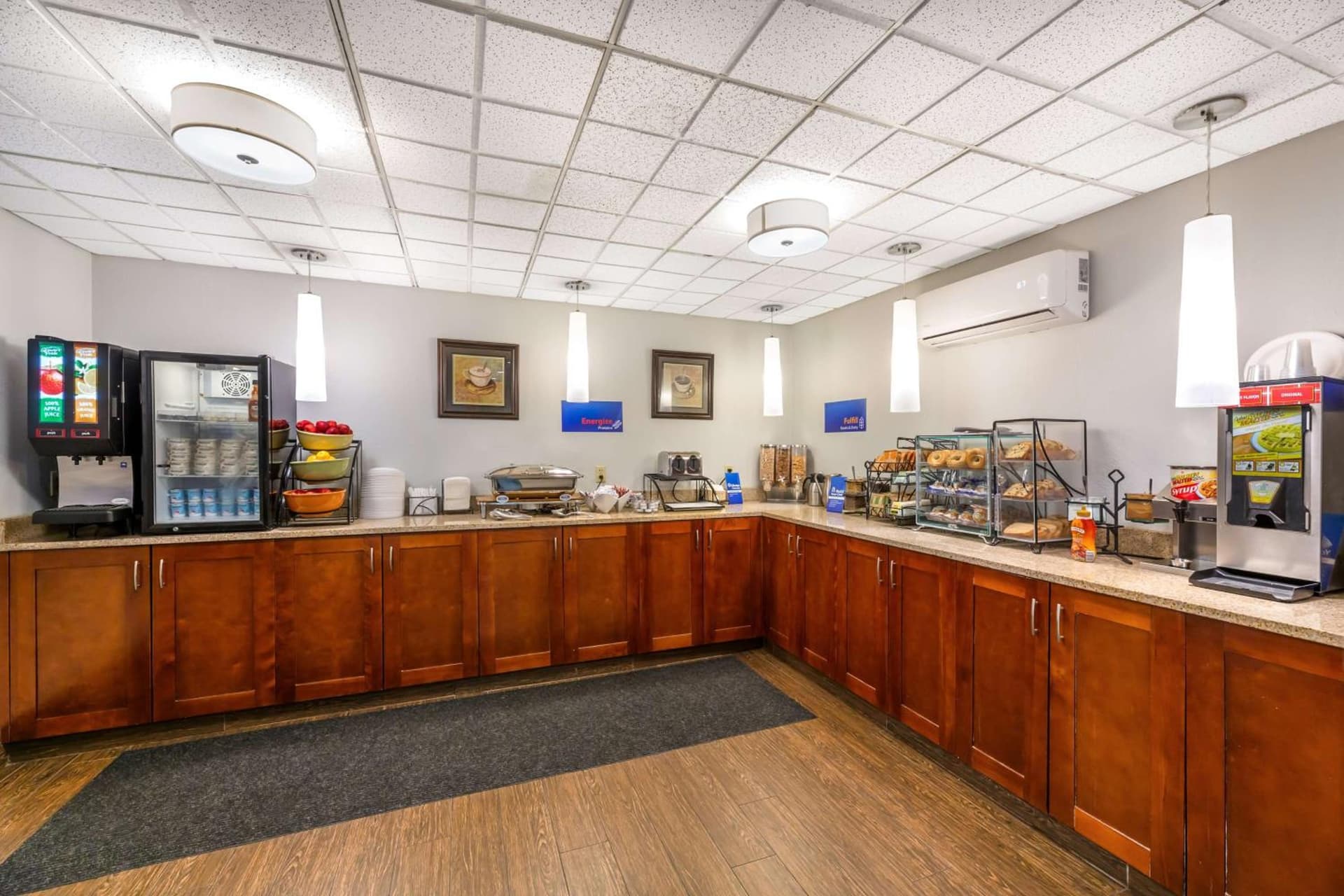 Best Western Port Clinton gallery photo in Port Clinton, OH — image 9