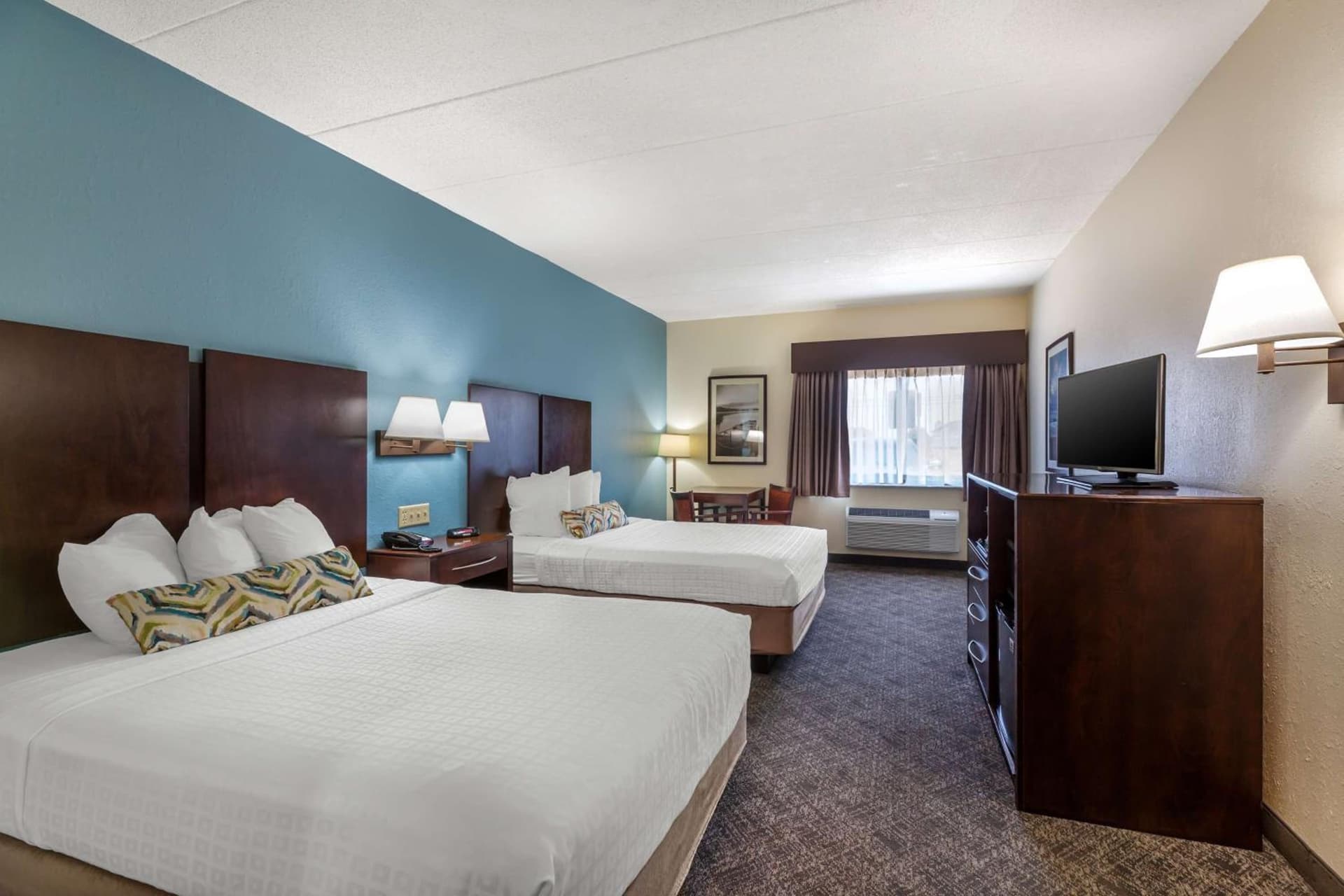 Best Western Port Clinton gallery photo in Port Clinton, OH — image 6