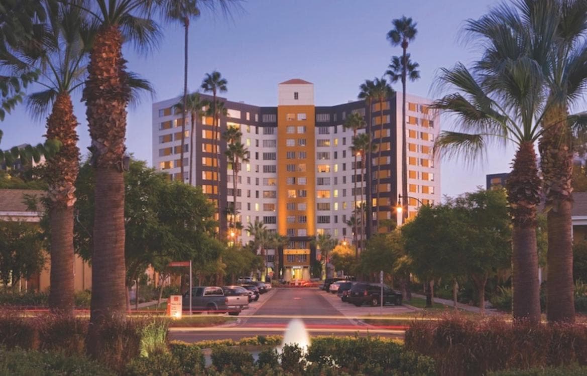 Spacious 2 Bedroom 2 Bathroom In Gated Community featured exterior or lobby in Los Angeles, CA — similar hotel