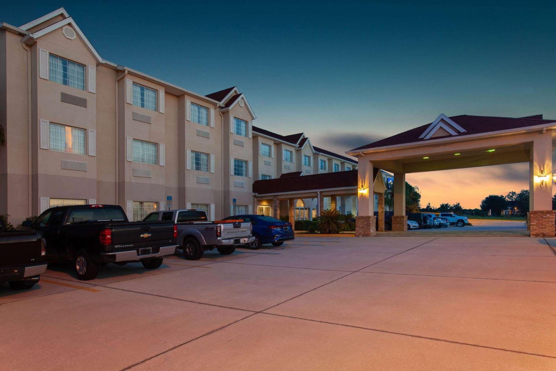 Microtel Inn and Suites by Wyndham - Lady Lake/ The Villages gallery photo in The Villages, FL — image 46