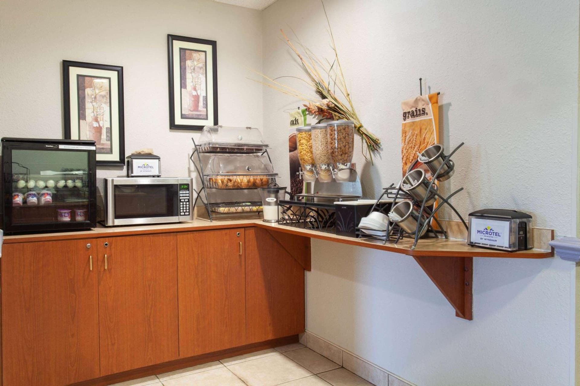 Microtel Inn and Suites by Wyndham - Lady Lake/ The Villages gallery photo in The Villages, FL — image 28