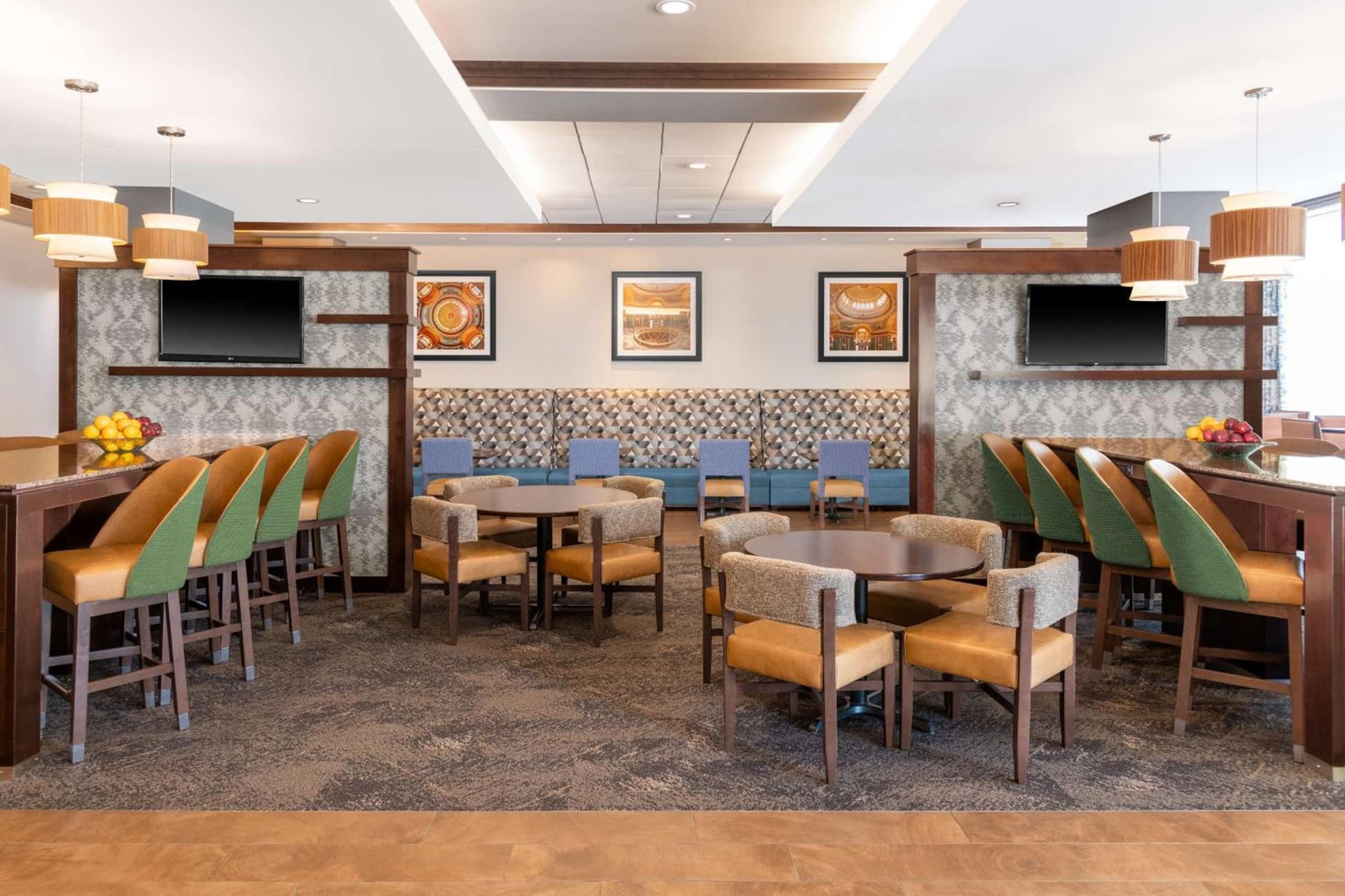 Hampton Inn & Suites Madison Downtown property views in Madison, WI — gallery photo 3