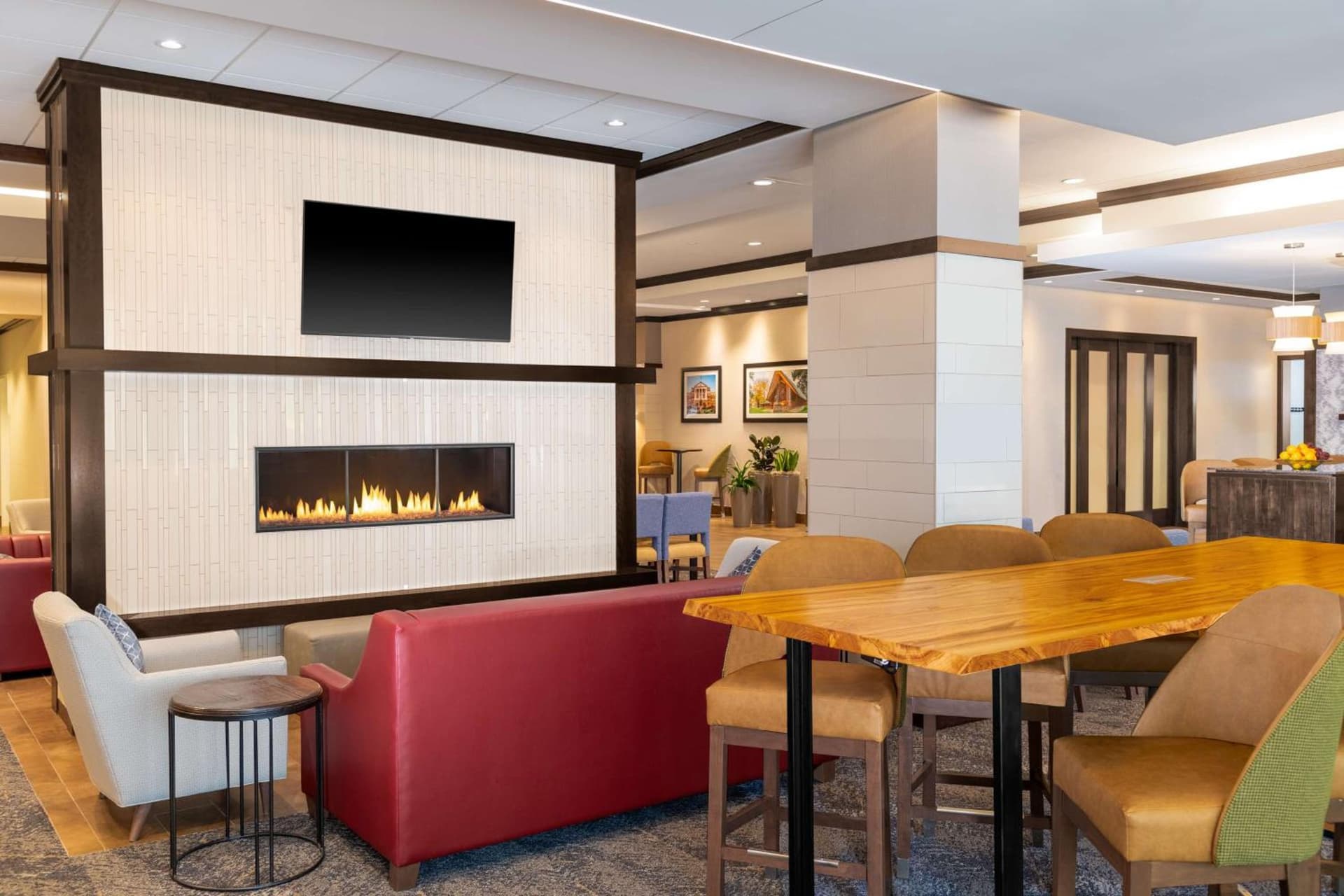 Hampton Inn & Suites Madison Downtown gallery photo in Madison, WI — image 8