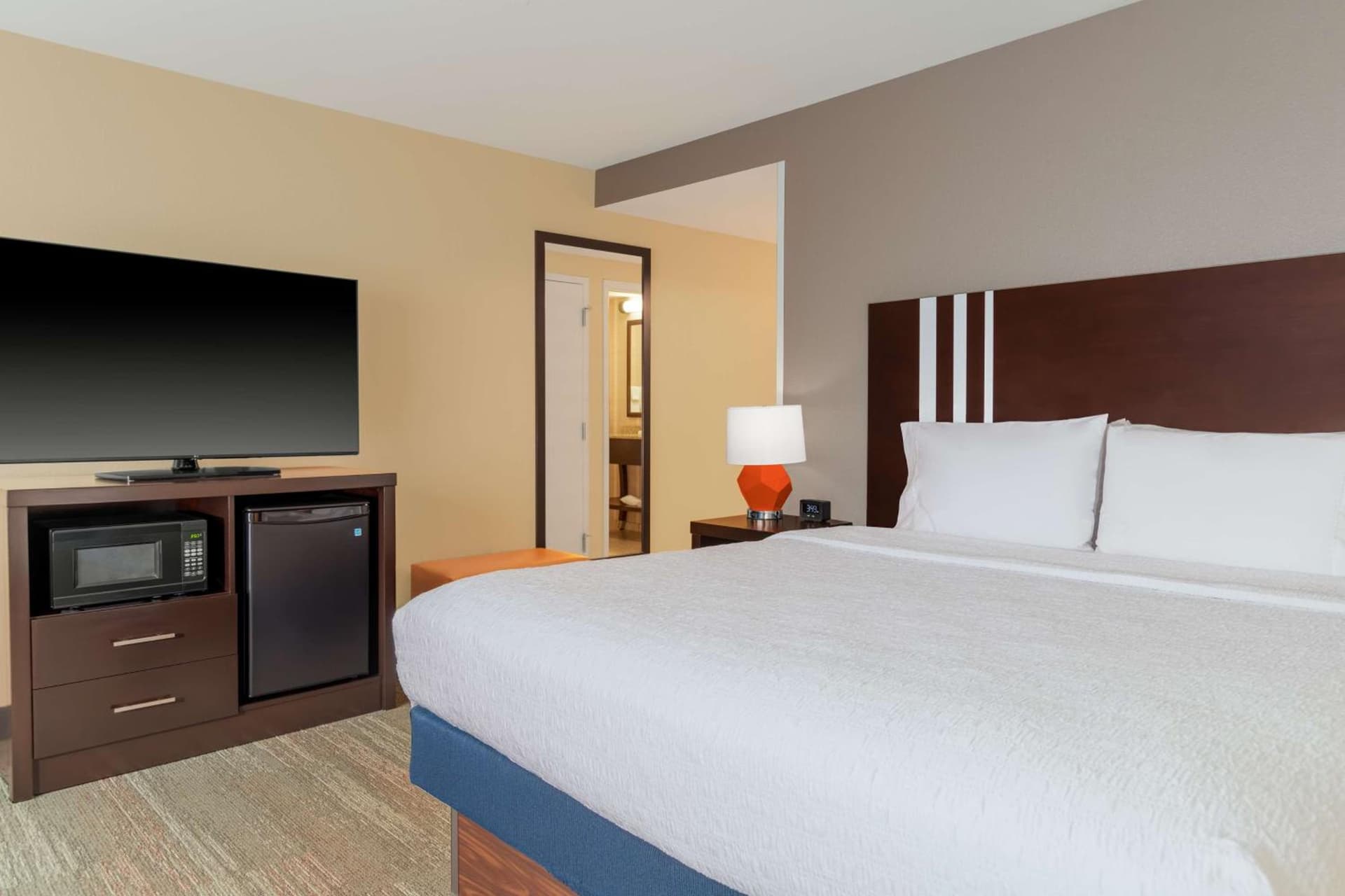 Hampton Inn & Suites Madison Downtown gallery photo in Madison, WI — image 48