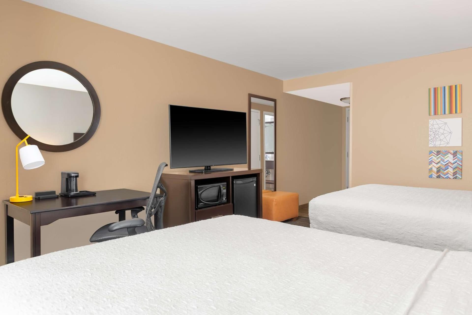 Hampton Inn & Suites Madison Downtown gallery photo in Madison, WI — image 16