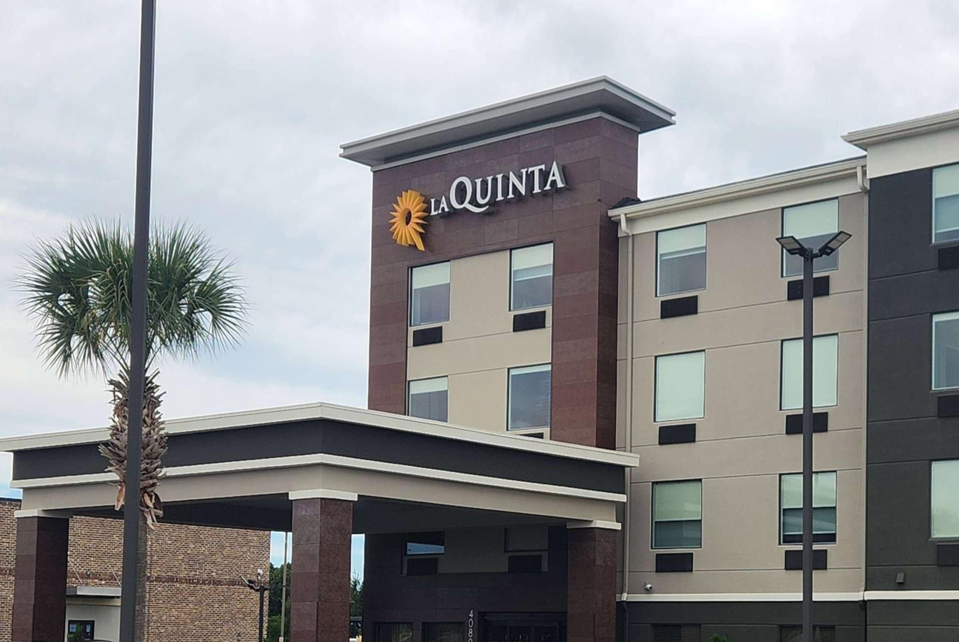 La Quinta by Wyndham Warner Robins - Robins AFB gallery photo in Warner Robins, GA — image 39