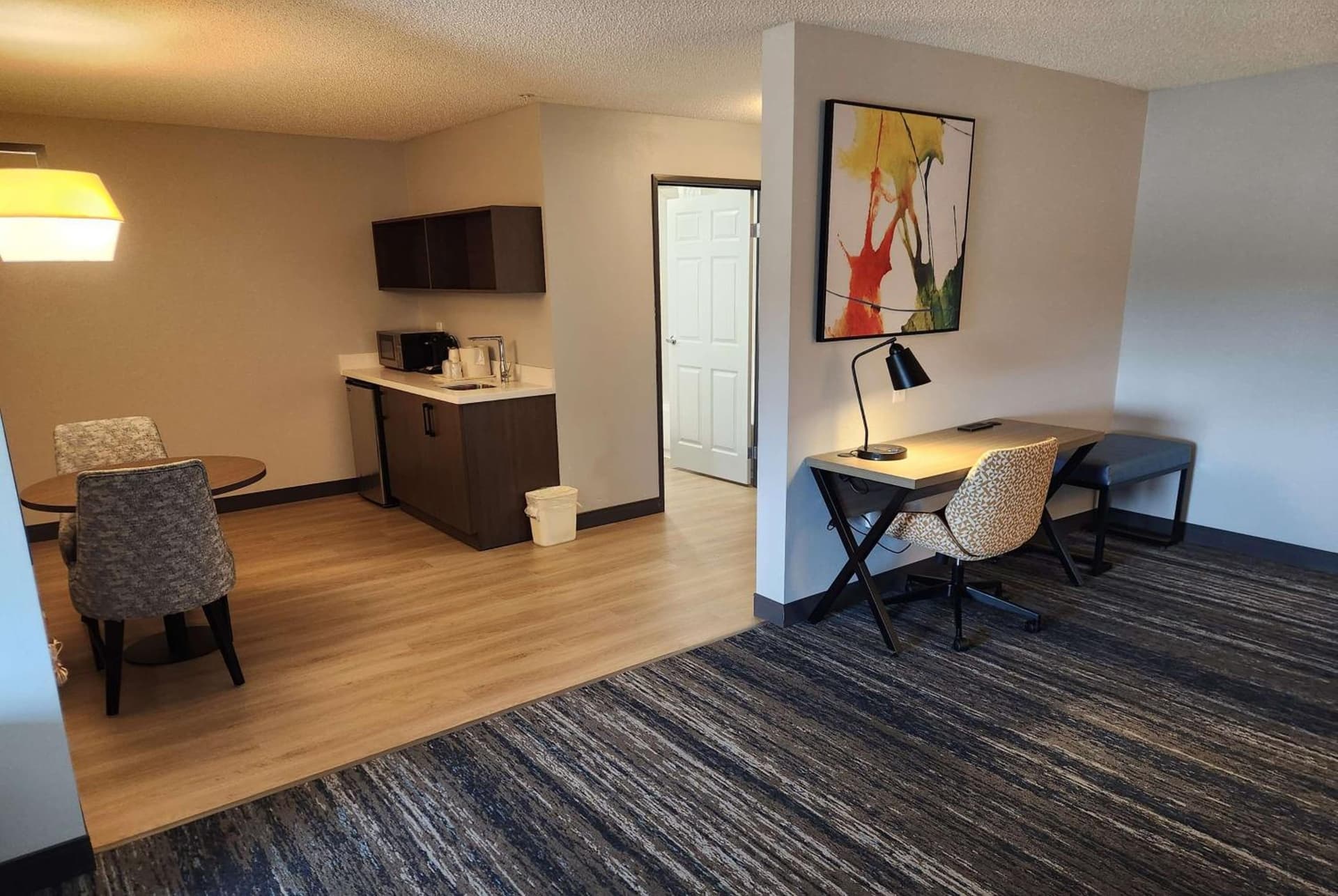 La Quinta by Wyndham Warner Robins - Robins AFB gallery photo in Warner Robins, GA — image 38