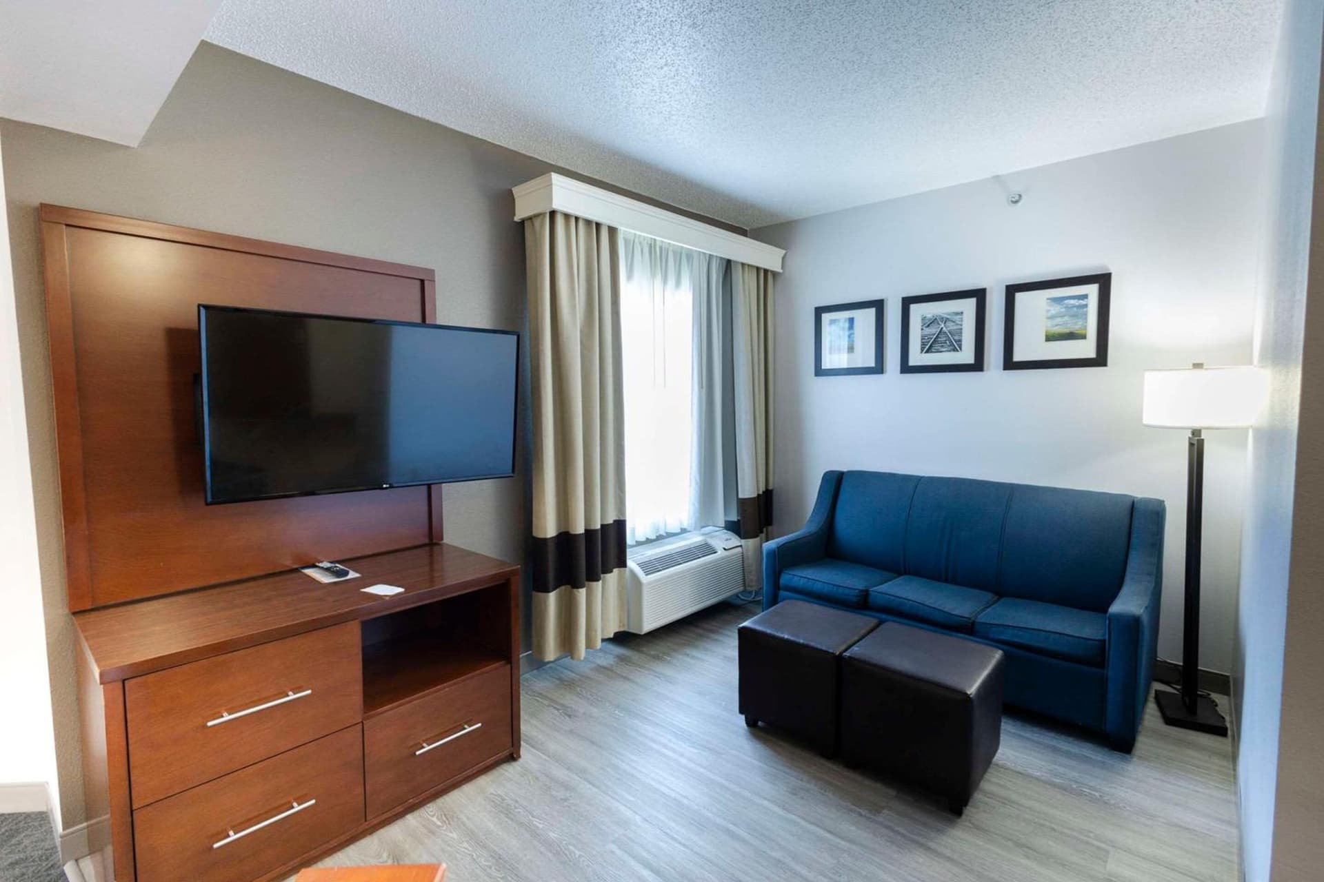 Comfort Suites Springfield I-70 gallery photo in Springfield, OH — image 64