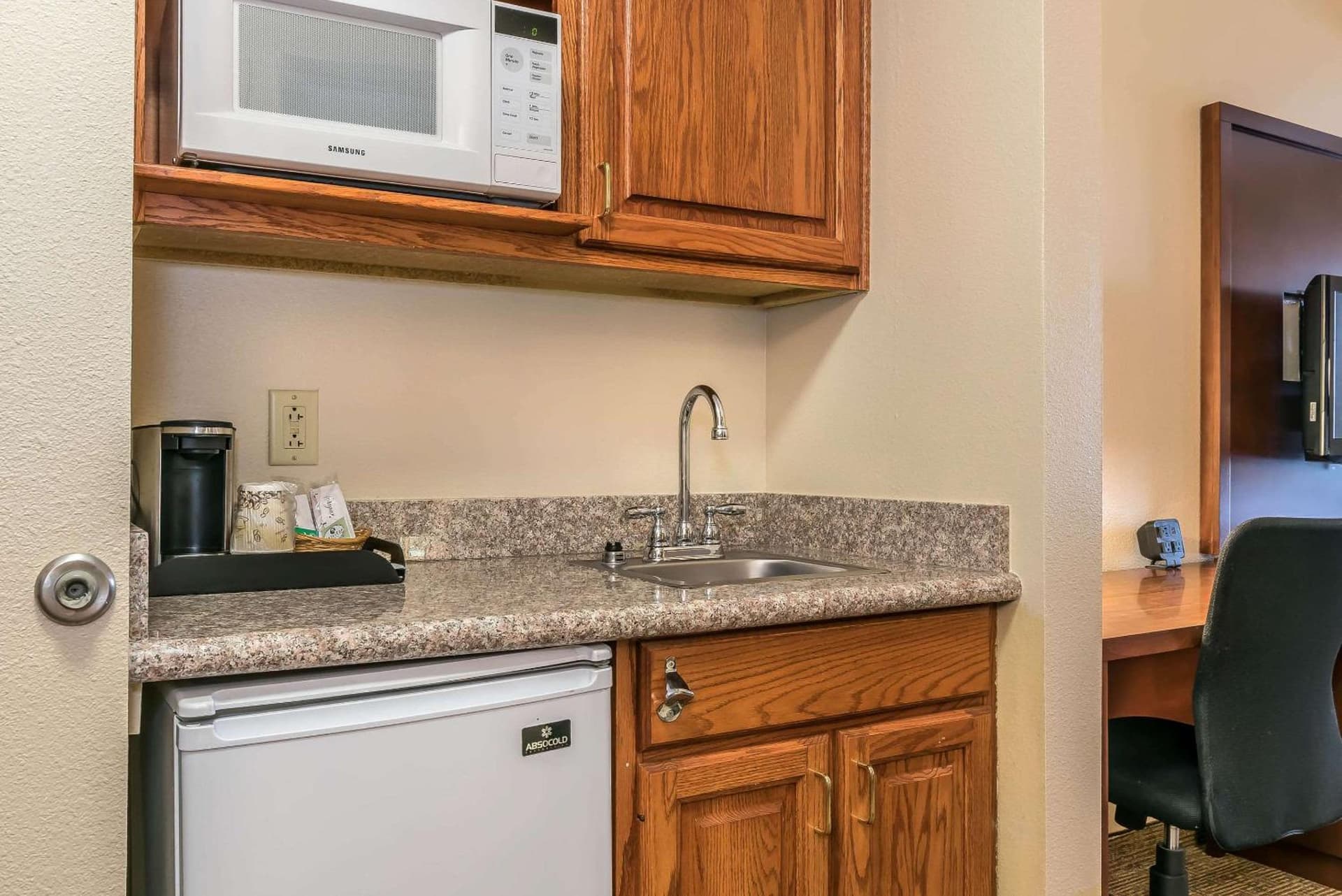 Comfort Suites Springfield I-70 gallery photo in Springfield, OH — image 44