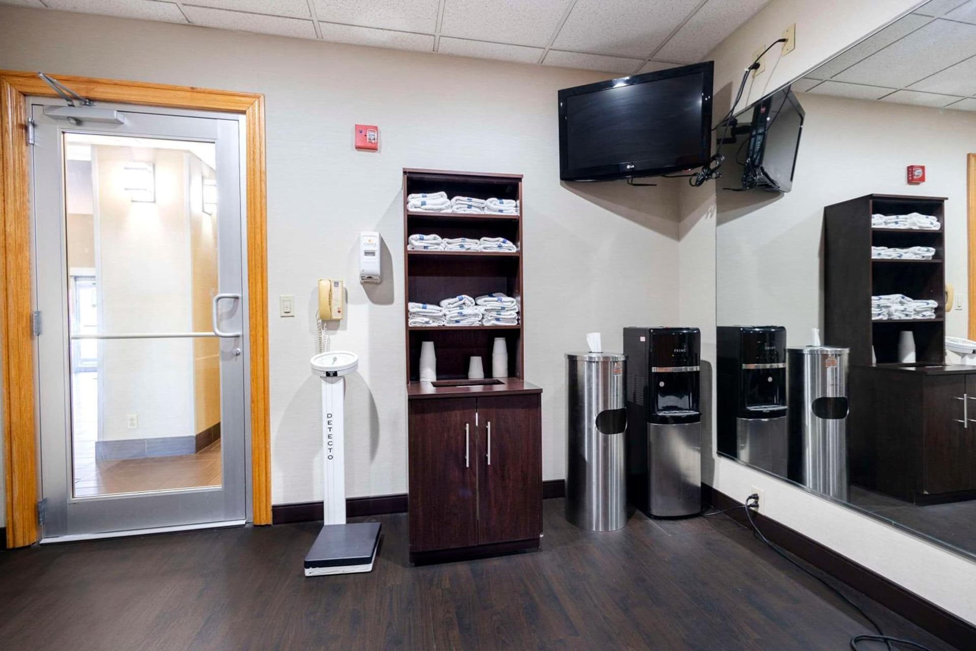 Comfort Suites Springfield I-70 gallery photo in Springfield, OH — image 66