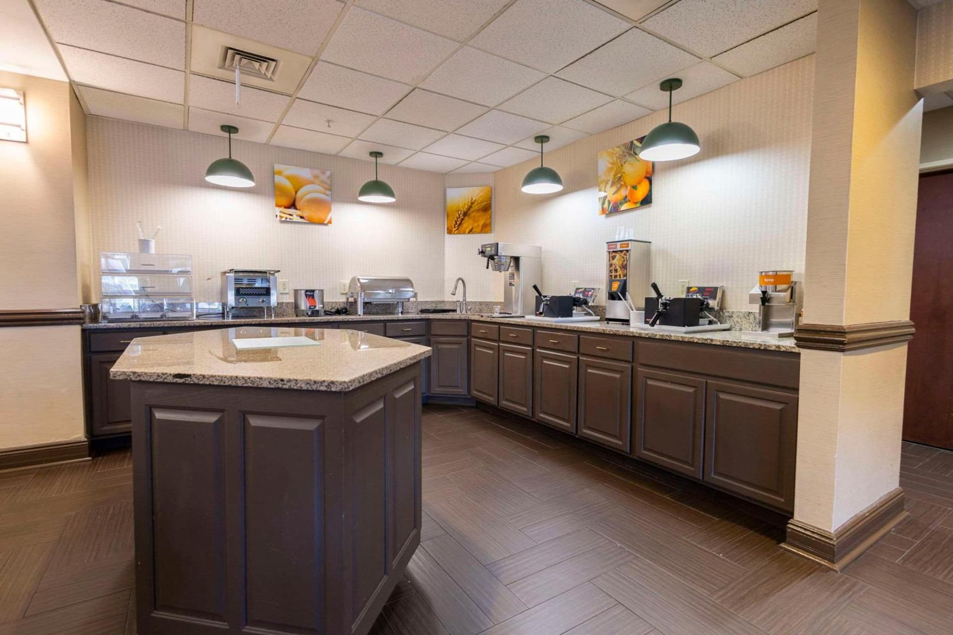 Comfort Suites Springfield I-70 gallery photo in Springfield, OH — image 51