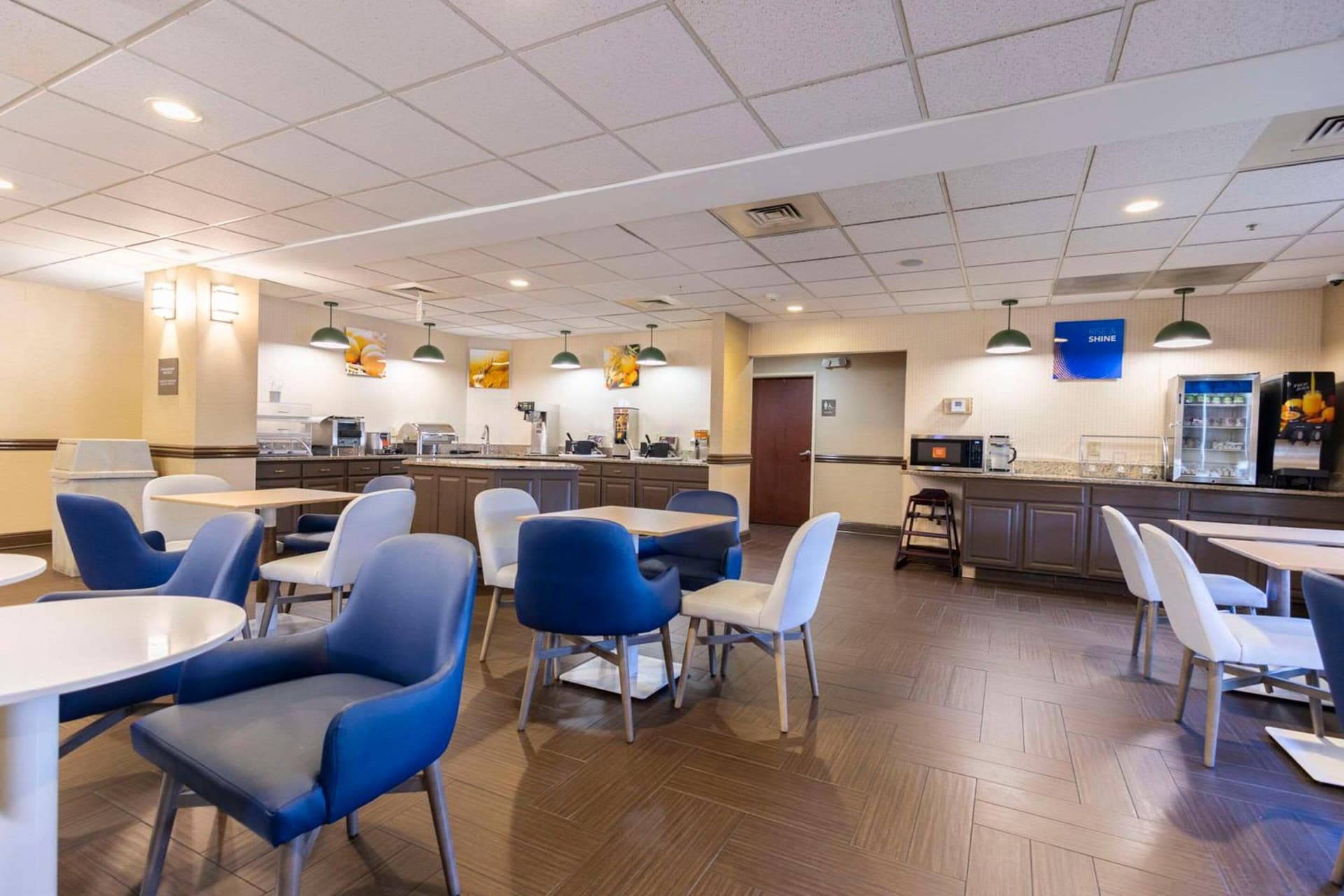 Comfort Suites Springfield I-70 gallery photo in Springfield, OH — image 82
