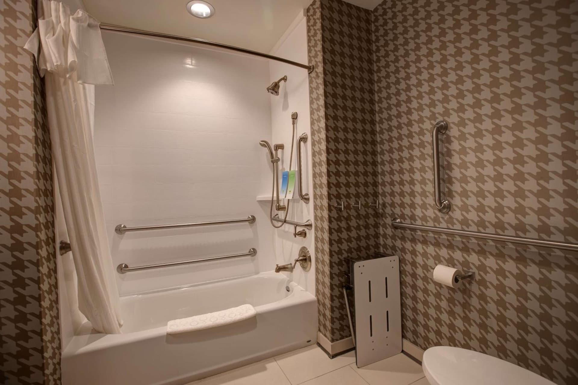 Home2 Suites By Hilton Charlotte Uptown gallery photo in Charlotte, NC — image 64