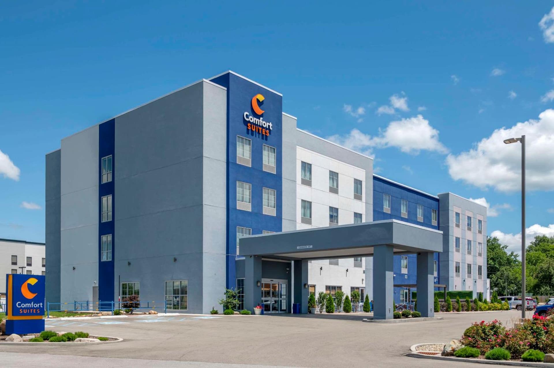 Comfort Suites Richmond East interior in Richmond, IN — gallery photo 2