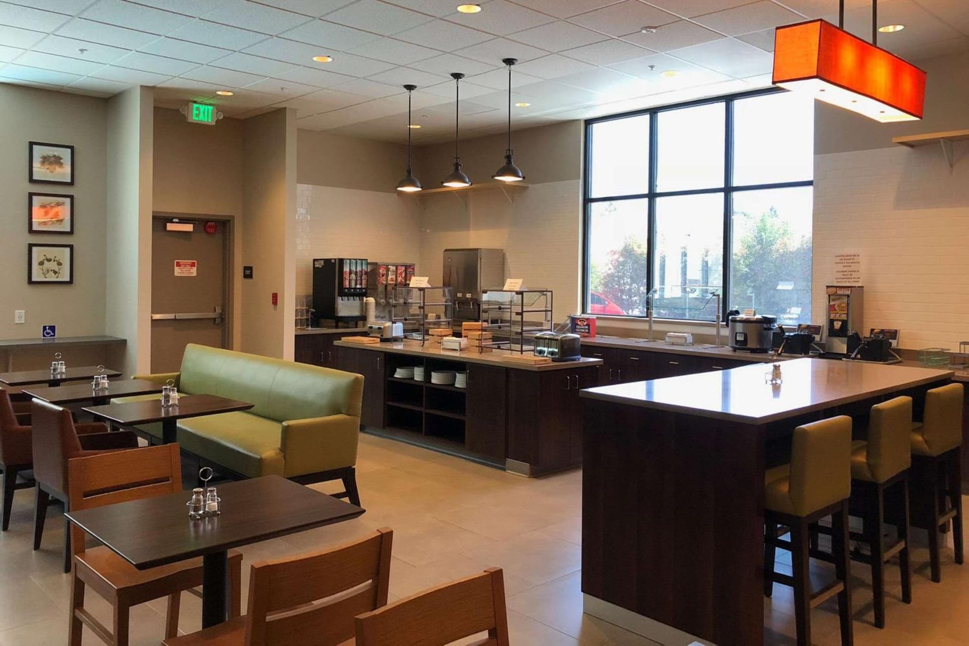Country Inn & Suites by Radisson, San Jose International Airport, CA gallery photo in San Jose, CA — image 23