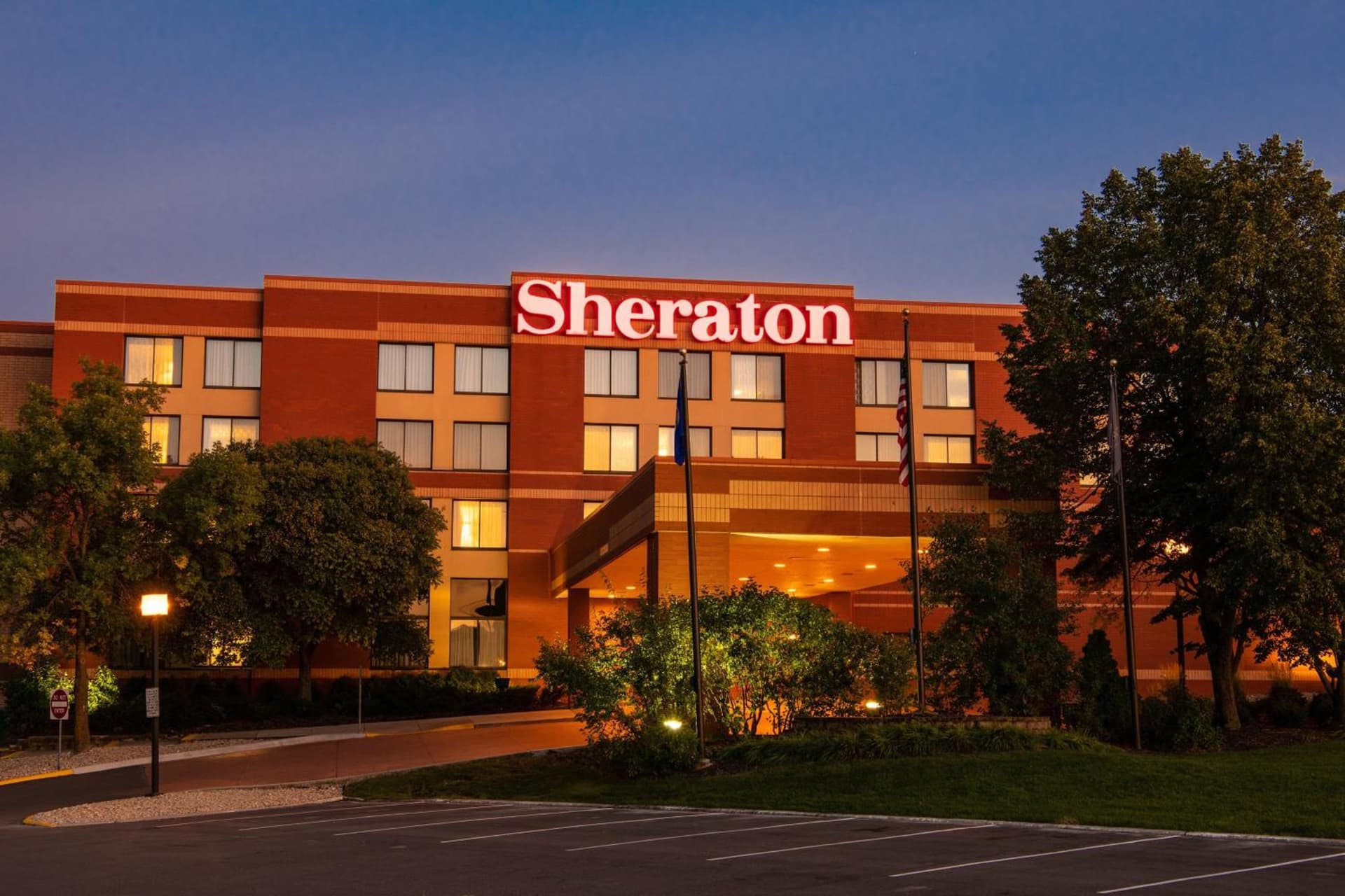 Sheraton Minneapolis West Hotel featured exterior or lobby in Minnetonka, MN — similar hotel