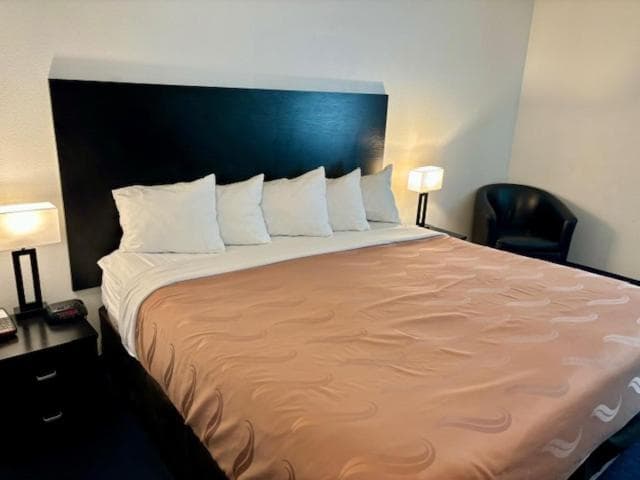 FairBridge Inn & Suites Sunnyside gallery photo in Sunnyside, WA — image 6