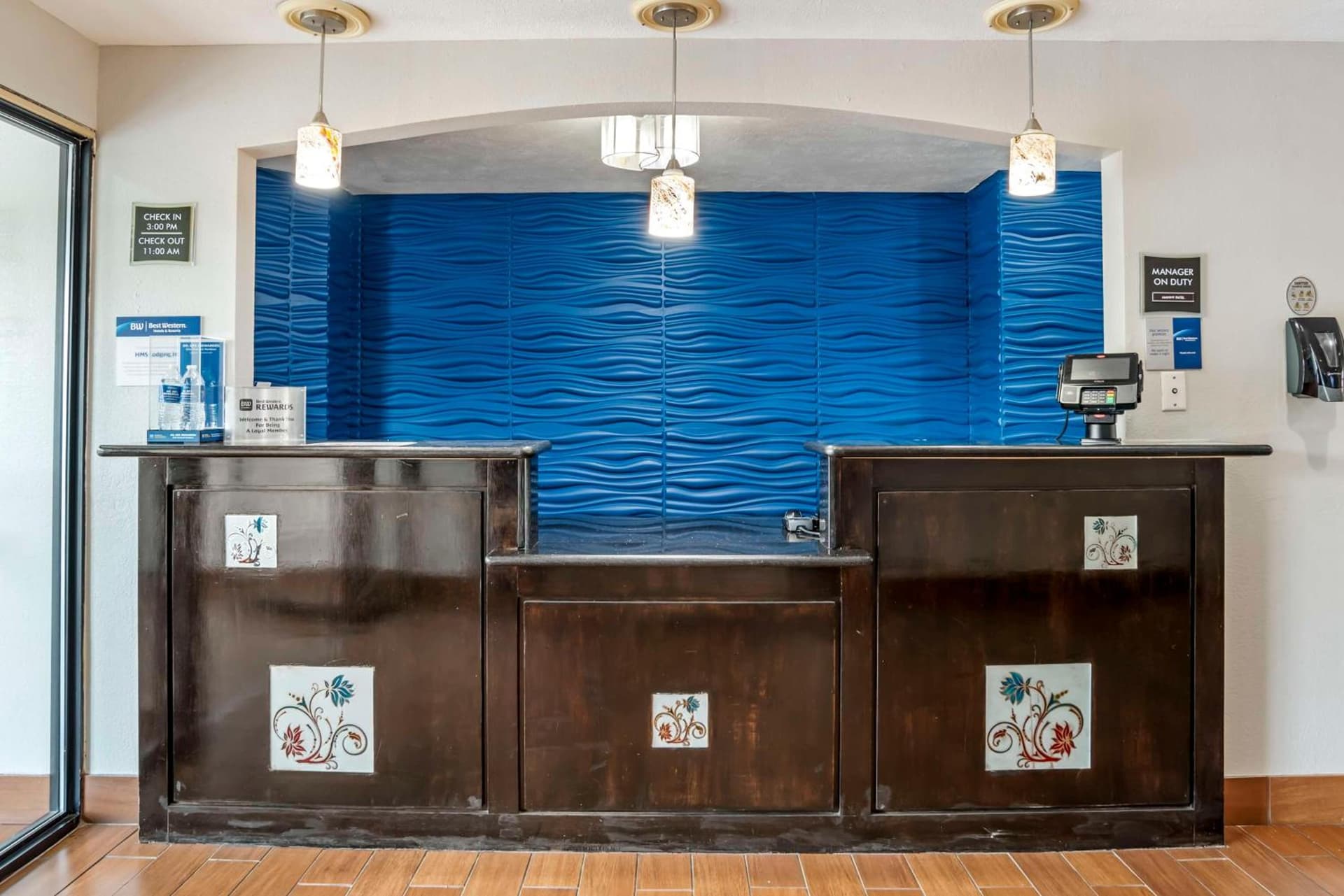 Best Western Canton Inn interior in Canton, MS — gallery photo 2
