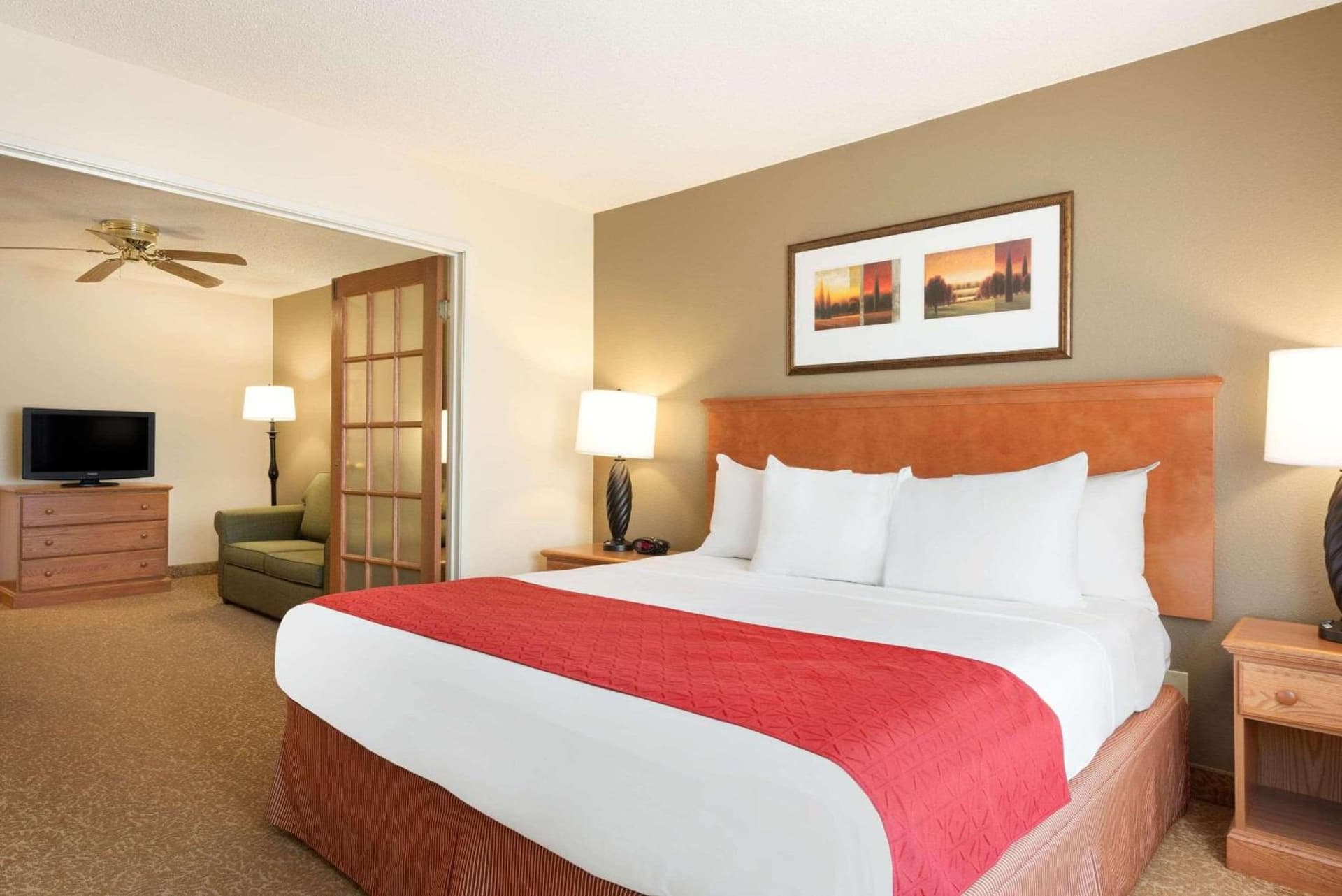 Country Inn & Suites by Radisson, Davenport - Quad Cities gallery photo in Davenport, IA — image 24
