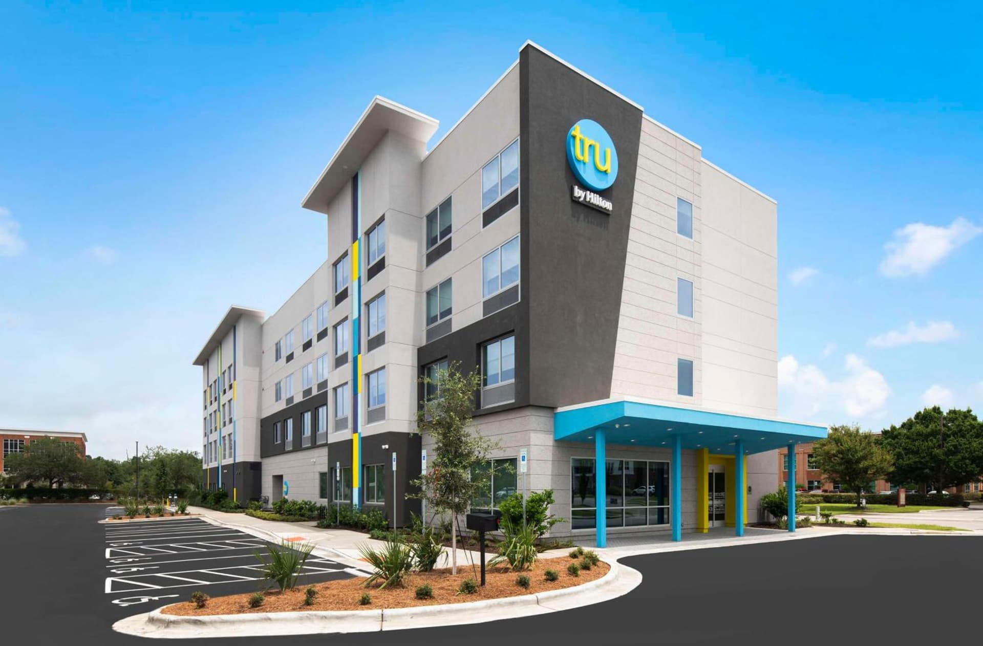 Tru by Hilton Wilmington Wrightsville Beach featured exterior or lobby in Wilmington, NC — similar hotel
