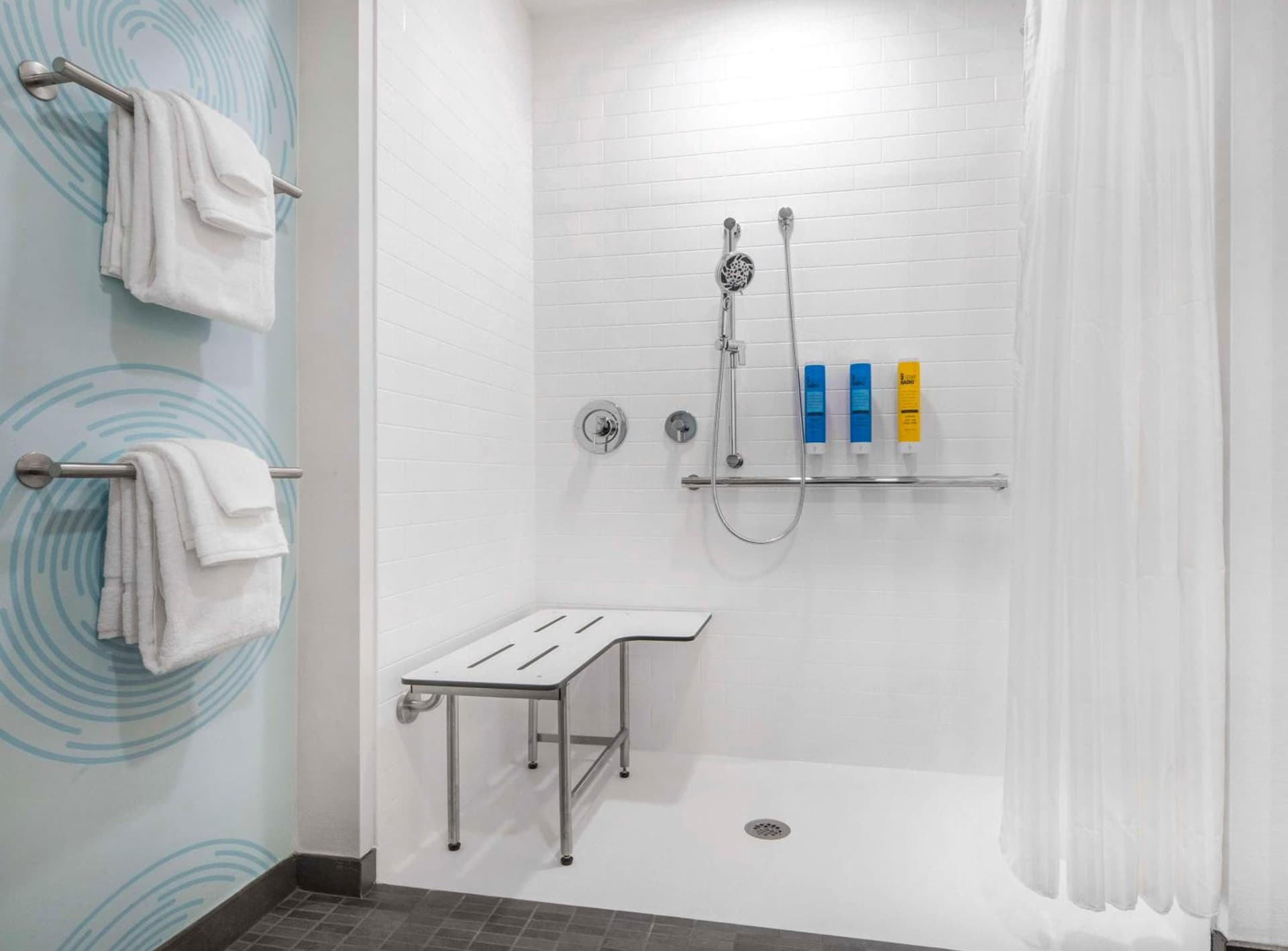 Tru by Hilton Wilmington Wrightsville Beach gallery photo in Wilmington, NC — image 32