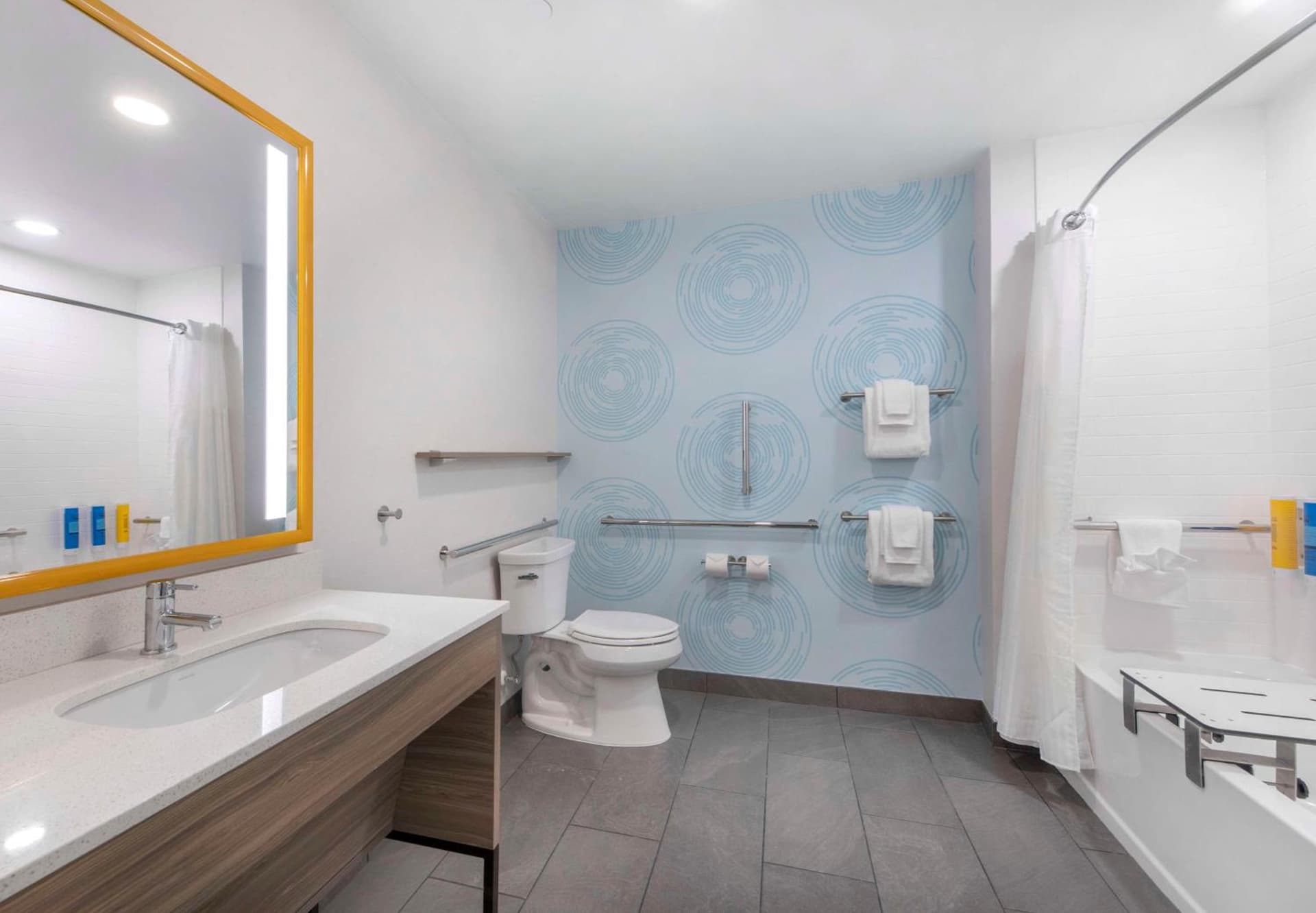 Tru by Hilton Wilmington Wrightsville Beach gallery photo in Wilmington, NC — image 38