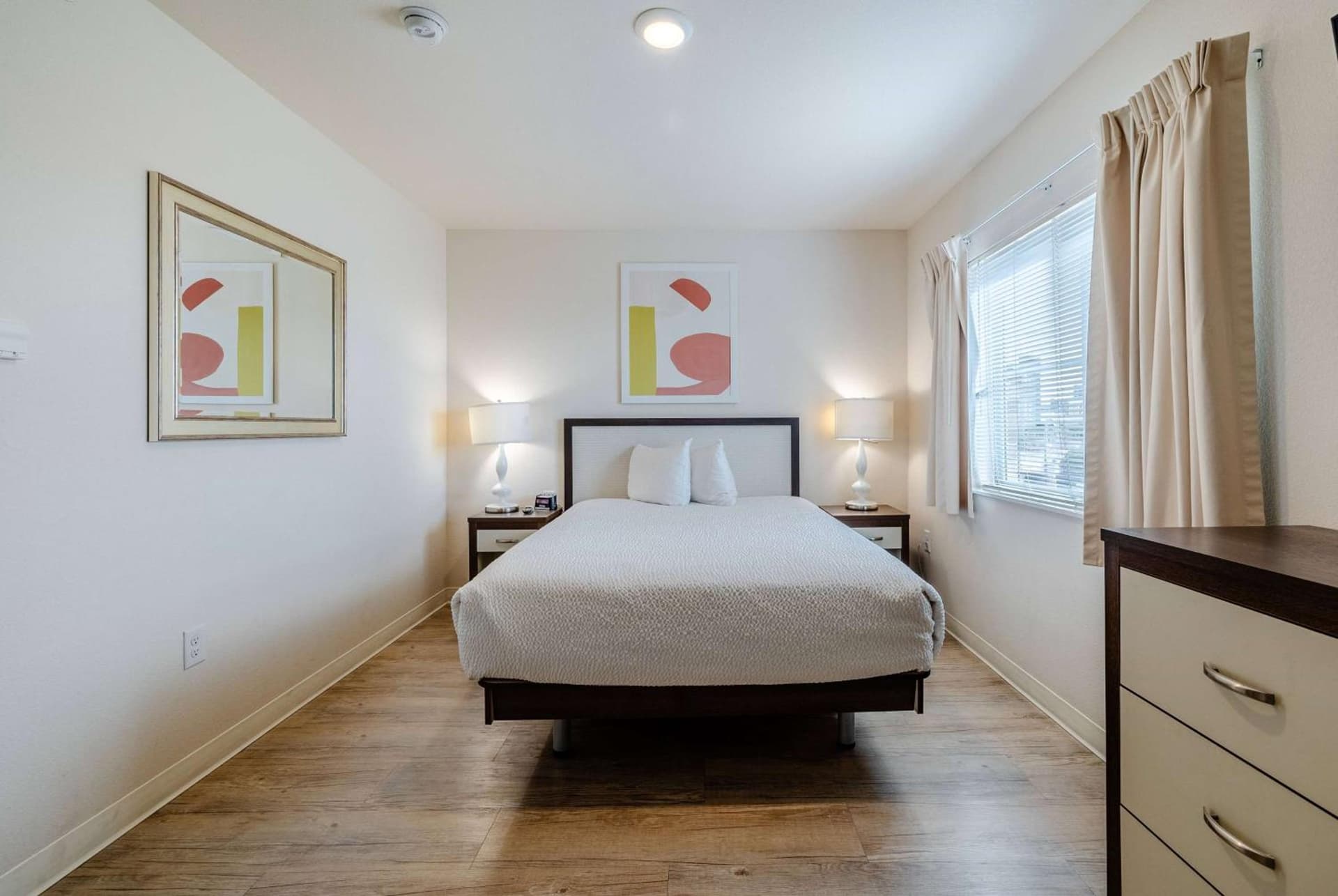 WaterWalk Extended Stay by Wyndham Wichita interior in Wichita, KS — gallery photo 2