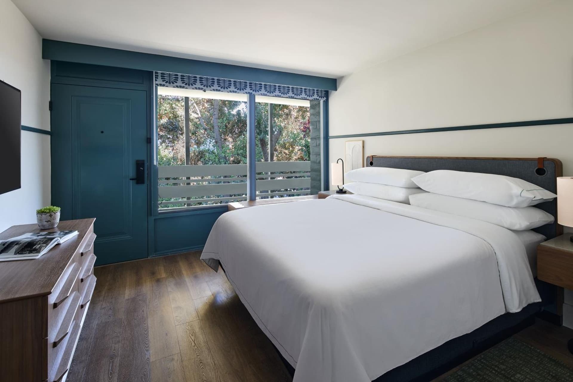 Monterey Beach Hotel, a Tribute Portfolio Hotel gallery photo in Monterey, CA — image 36
