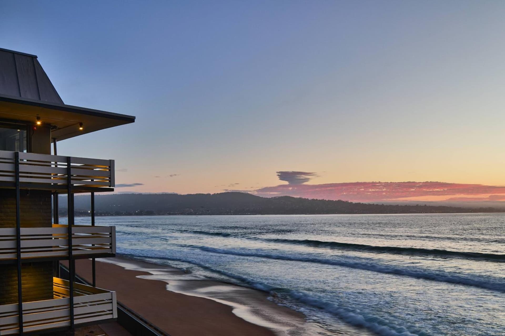 Monterey Beach Hotel, a Tribute Portfolio Hotel interior in Monterey, CA — gallery photo 2