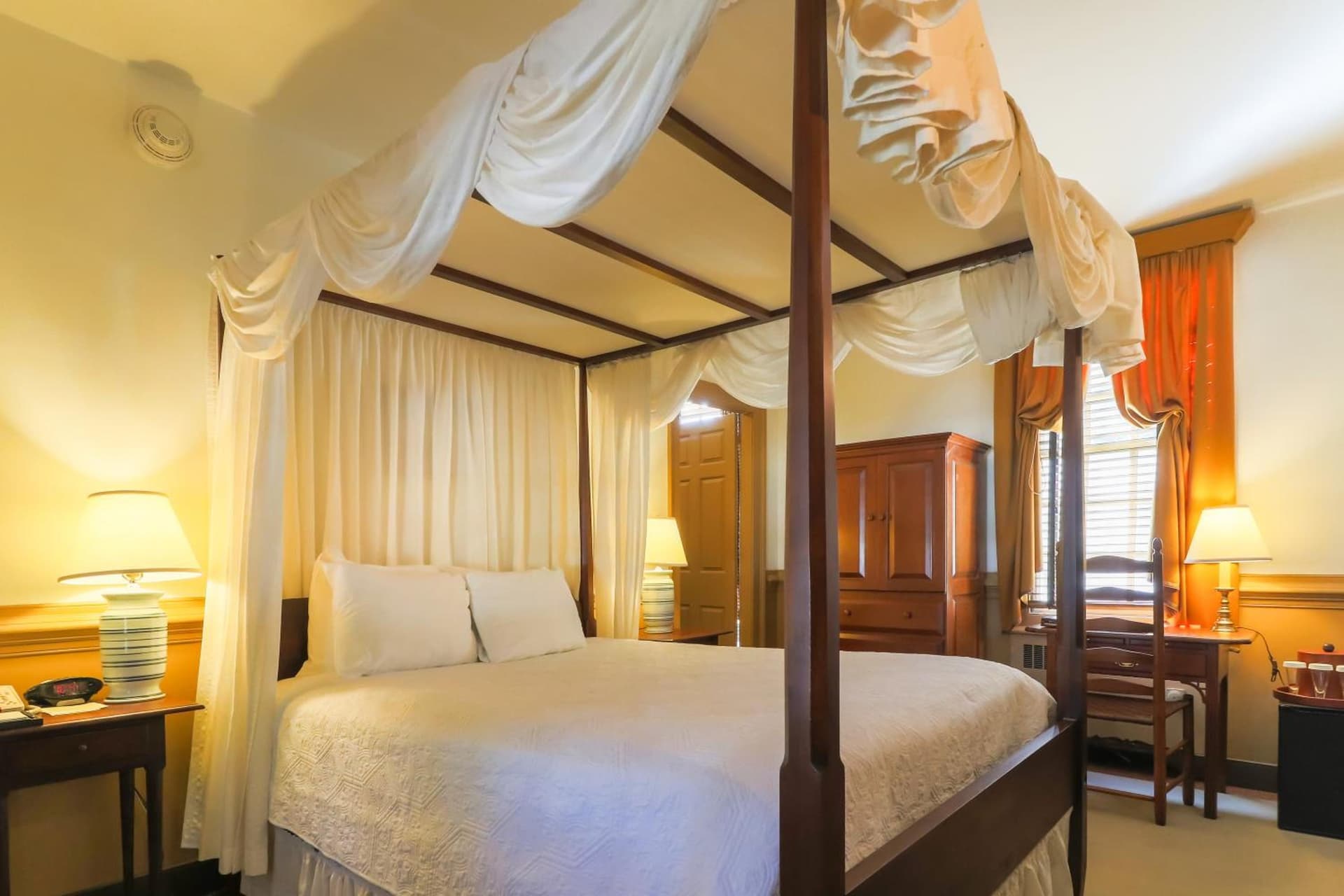 Colonial Houses, an official Colonial Williamsburg Hotel gallery photo in Williamsburg, VA — image 18