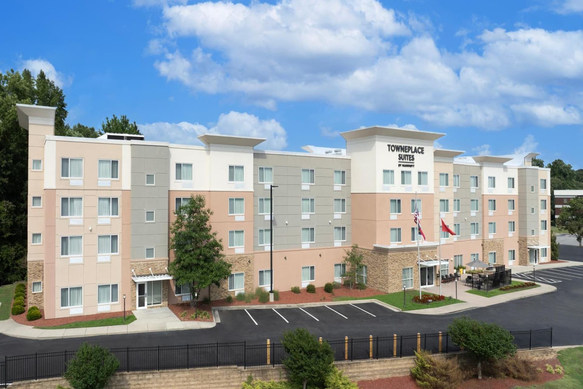 TownePlace Suites by Marriott Goldsboro interior in Goldsboro, NC — gallery photo 2