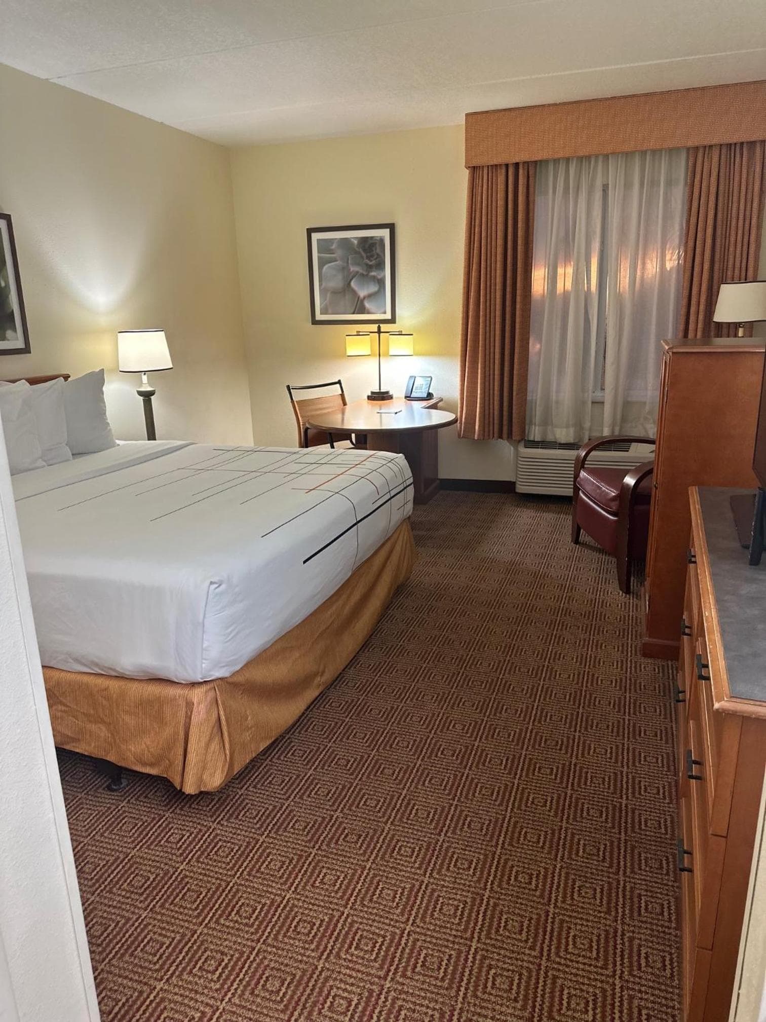 La Quinta Inn & Suites by Wyndham Sawgrass gallery photo in Sunrise, FL — image 30