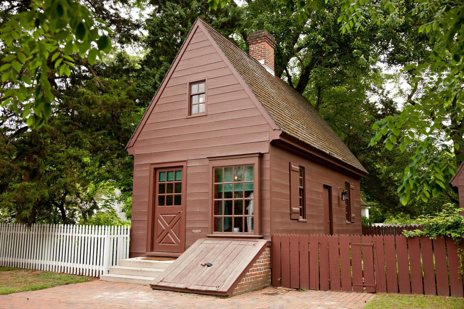 Colonial Houses, an official Colonial Williamsburg Hotel gallery photo in Williamsburg, VA — image 75