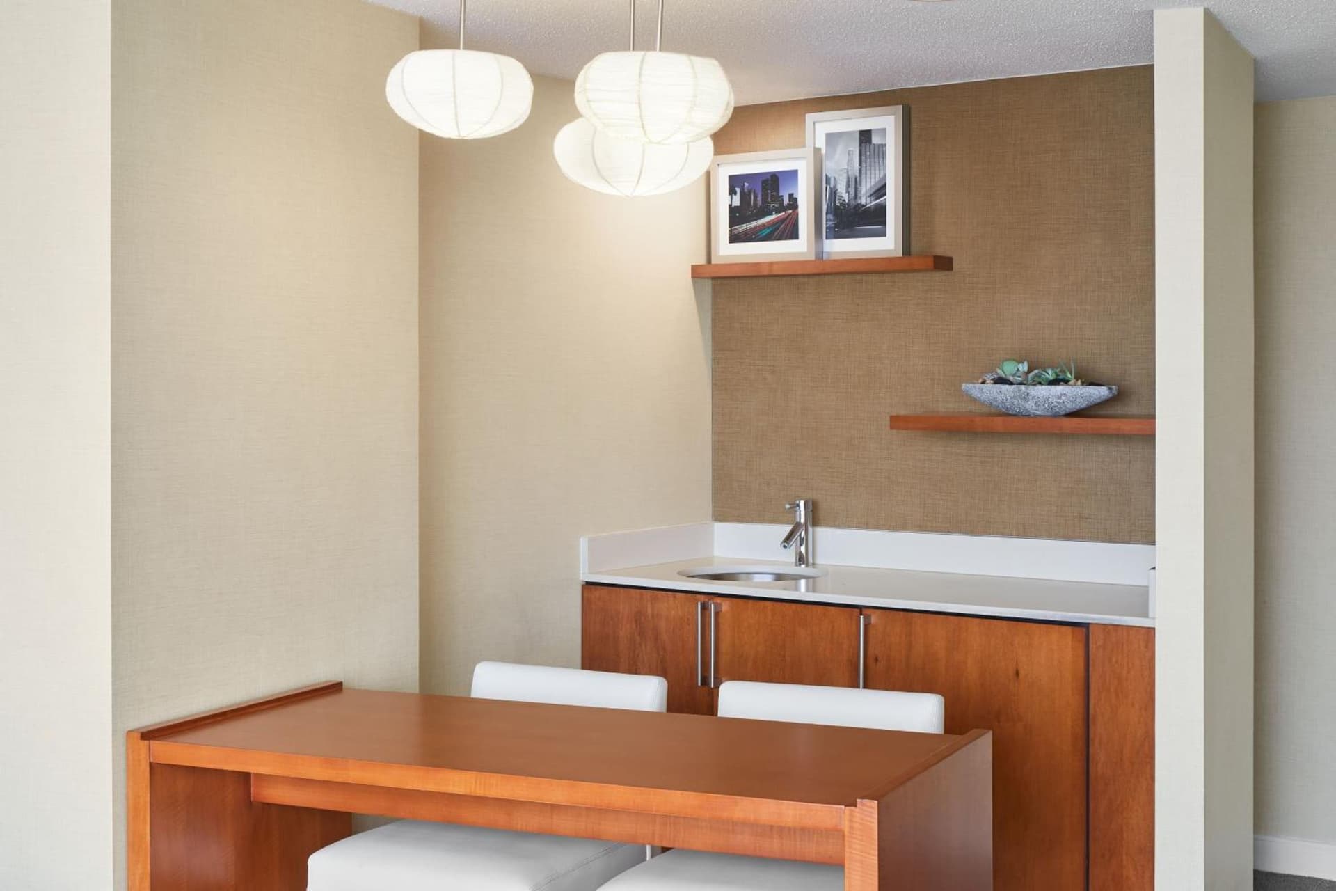 The Westin Bonaventure Hotel & Suites, Los Angeles gallery photo in Los Angeles, CA — image 74
