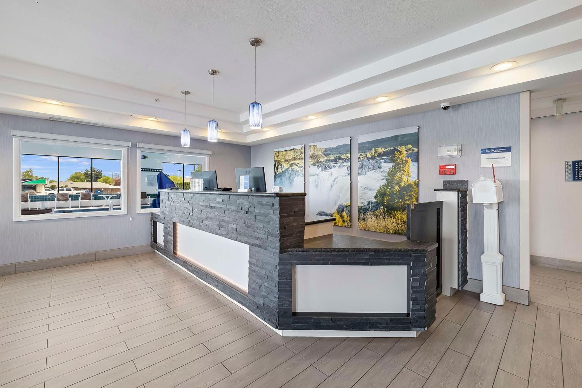 Best Western Plus Twin Falls Hotel interior in Twin Falls, ID — gallery photo 2