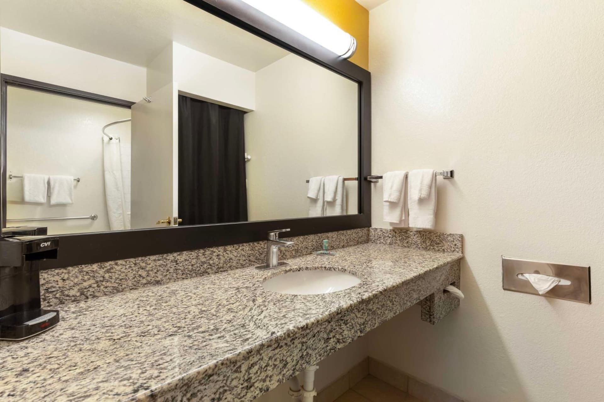 Sonoma Winegrower's Inn gallery photo in Rohnert Park, CA — image 16