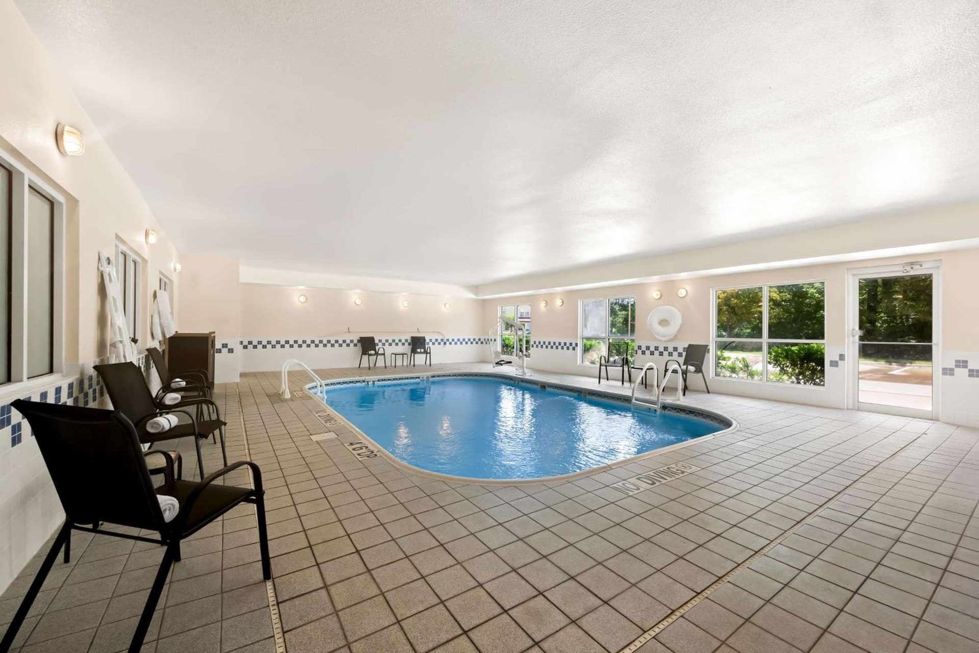 Best Western Bryan College Station property views in Bryan, TX — gallery photo 3