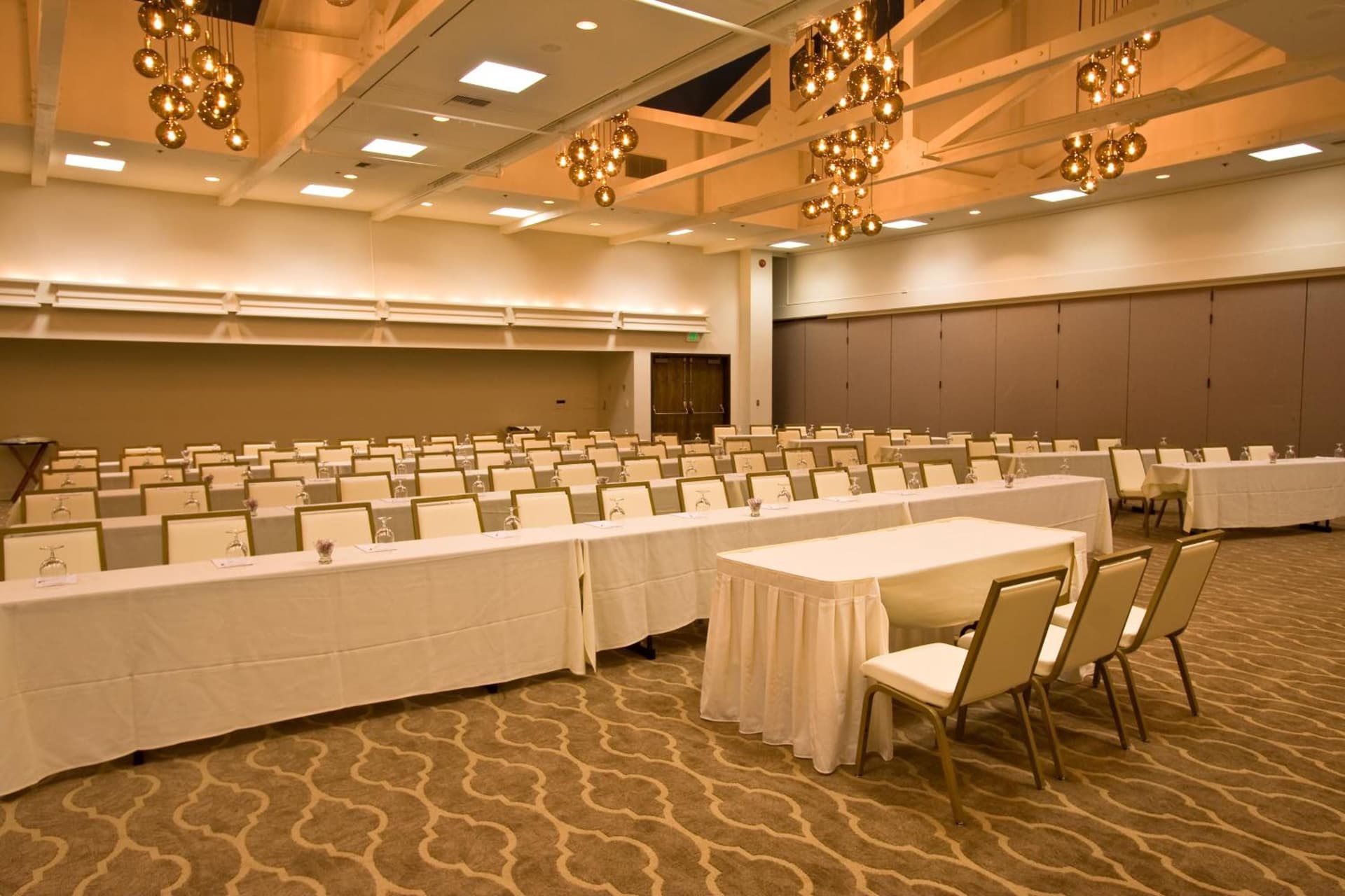 Ashland Hills Hotel & Suites gallery photo in Ashland, OR — image 40
